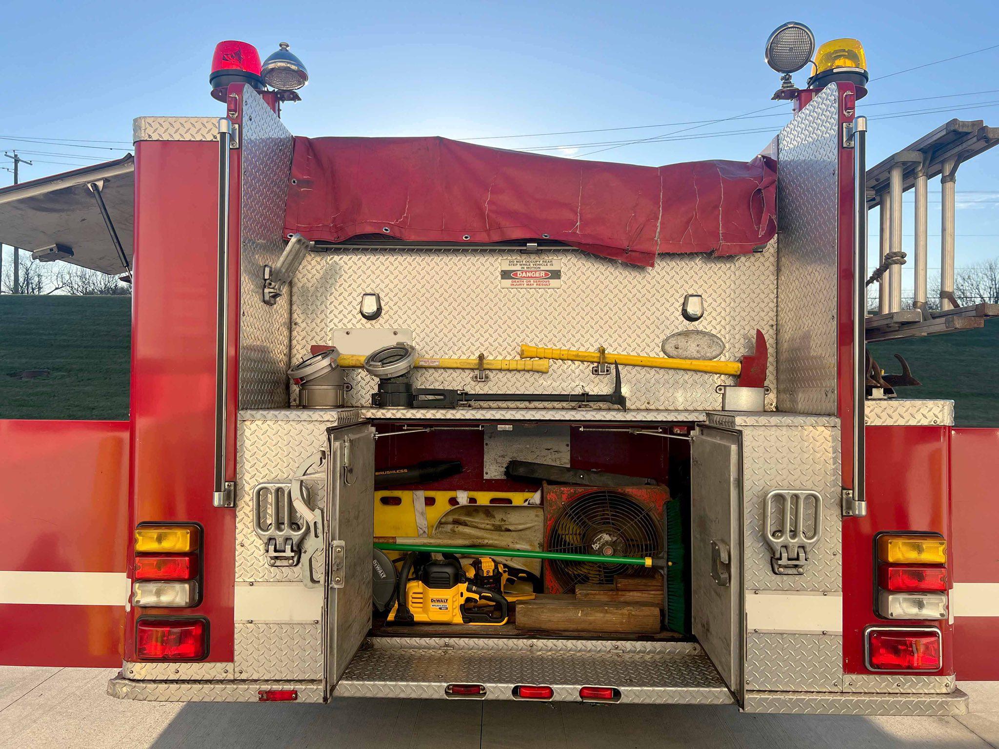2001 KME International 1250/1000 - image 3