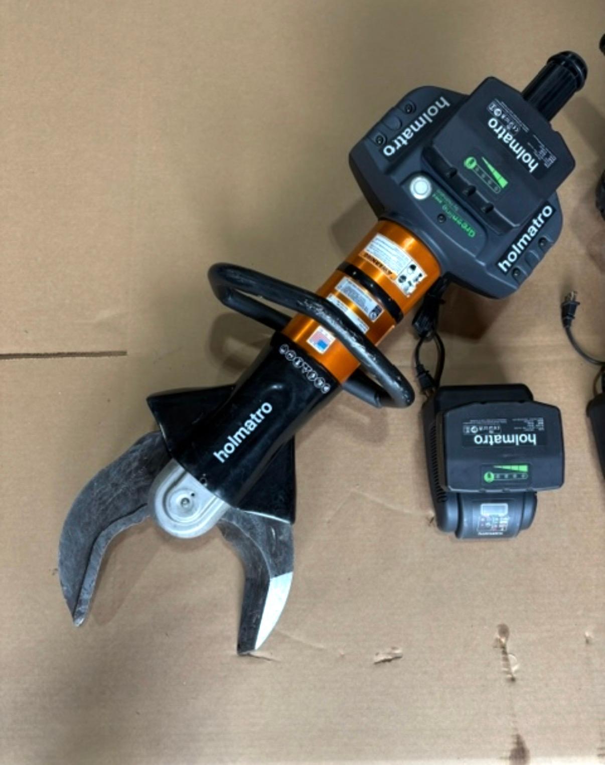 Holmatro EVO 3 Battery-Powered Rescue Tool Package - image 4