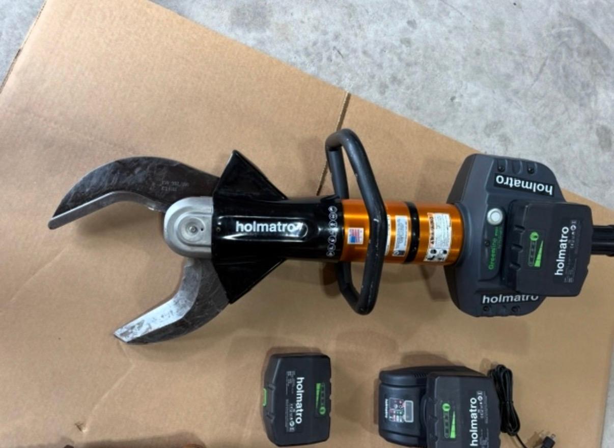 Holmatro EVO 3 Battery-Powered Rescue Tool Package - image 3