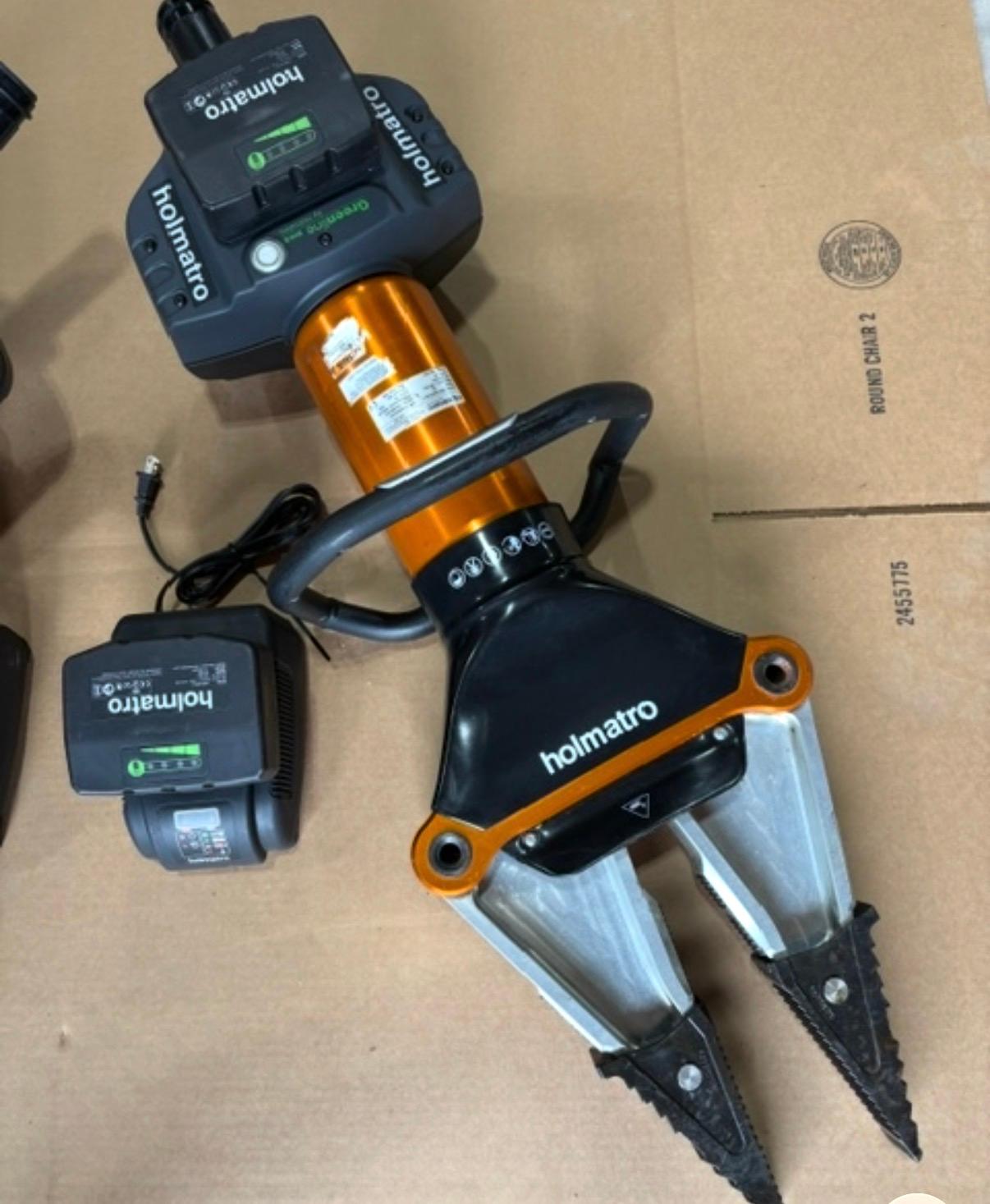 Holmatro EVO 3 Battery-Powered Rescue Tool Package - image 3