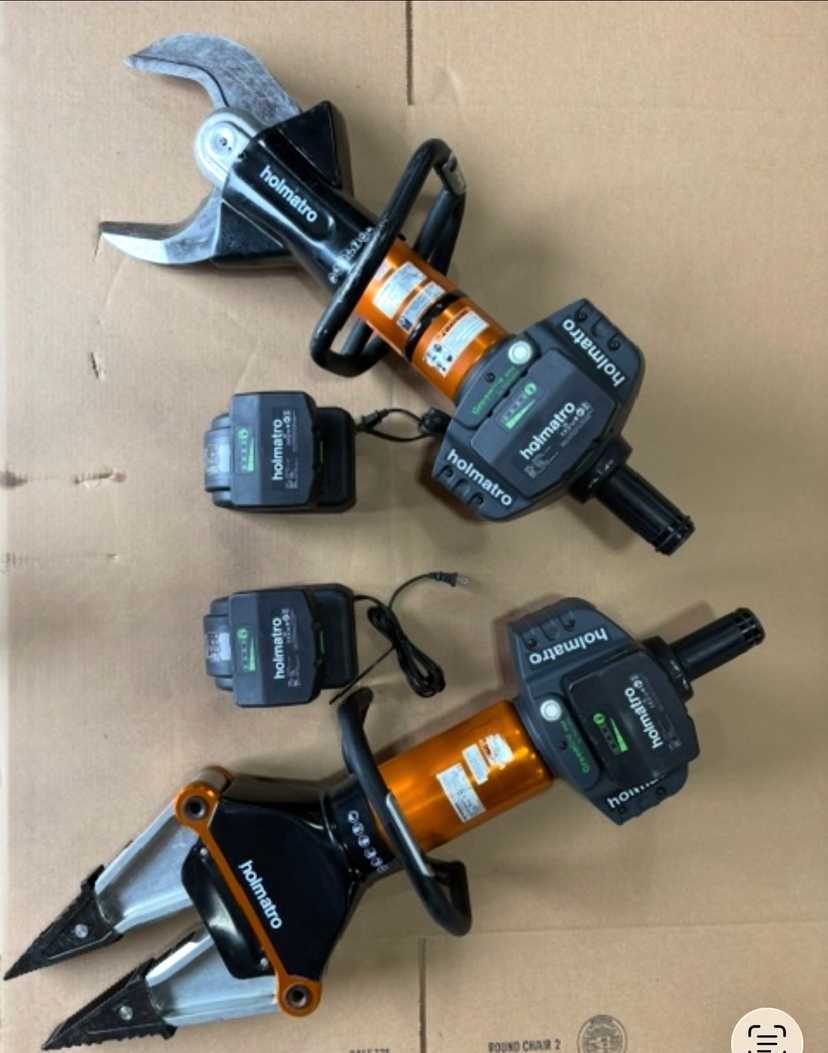 Holmatro EVO 3 Battery-Powered Rescue Tool Package
