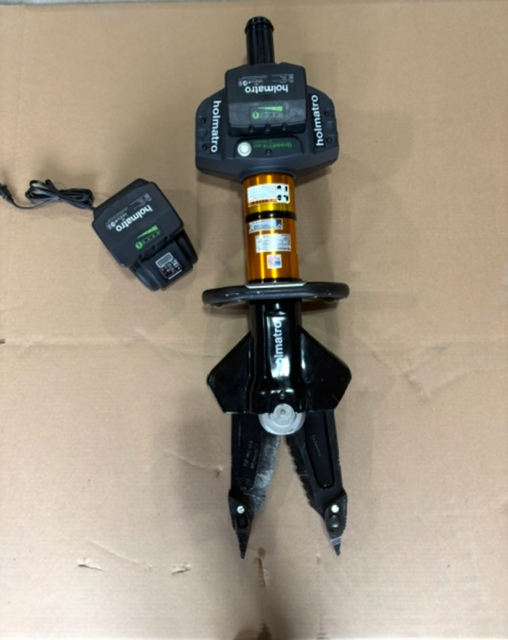 Holmatro EVO 3 Battery-Powered Combi Tool - image 3