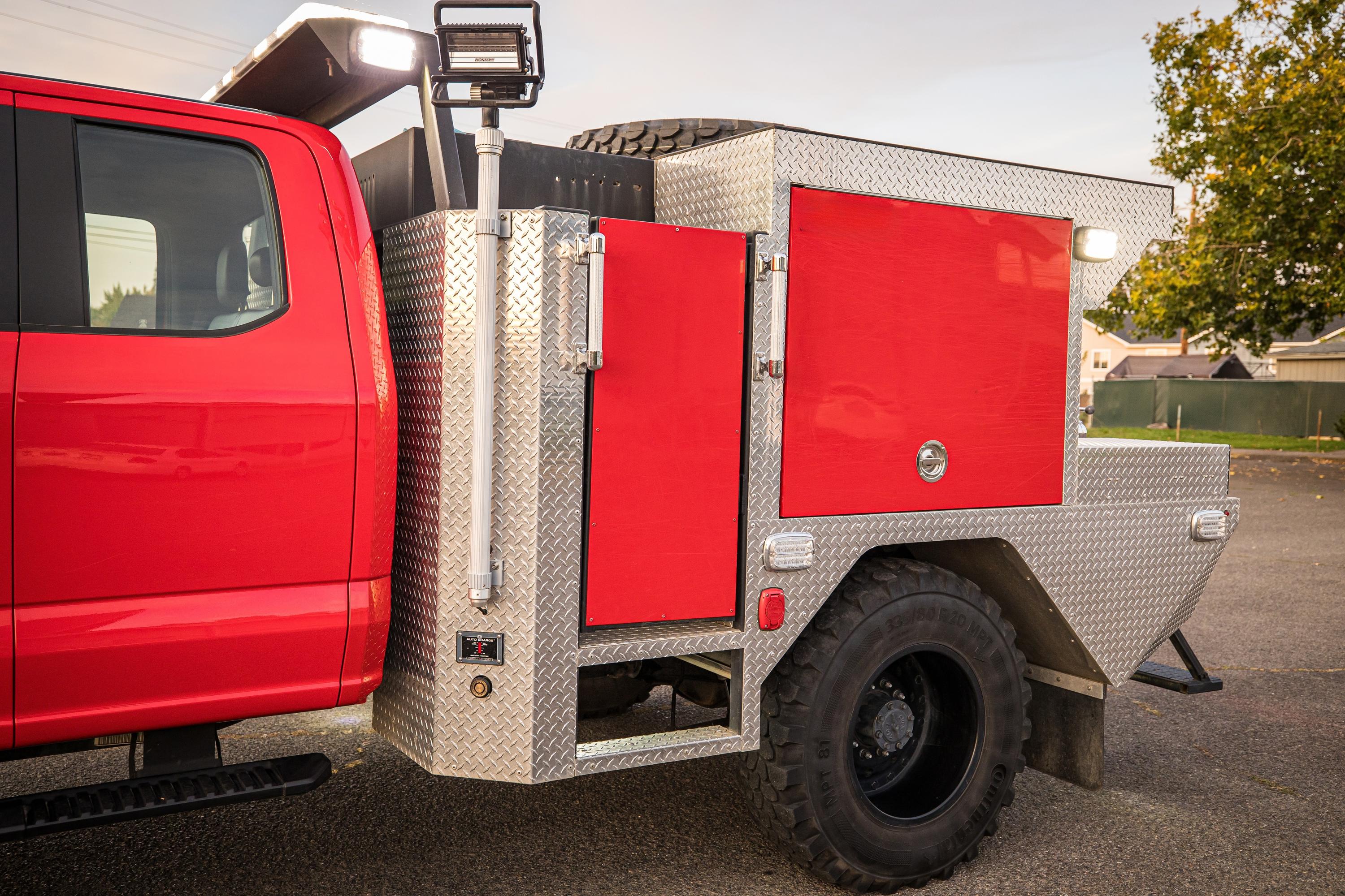 2024 Ford 550 Super Cab 4x4 Brush Truck - image 11