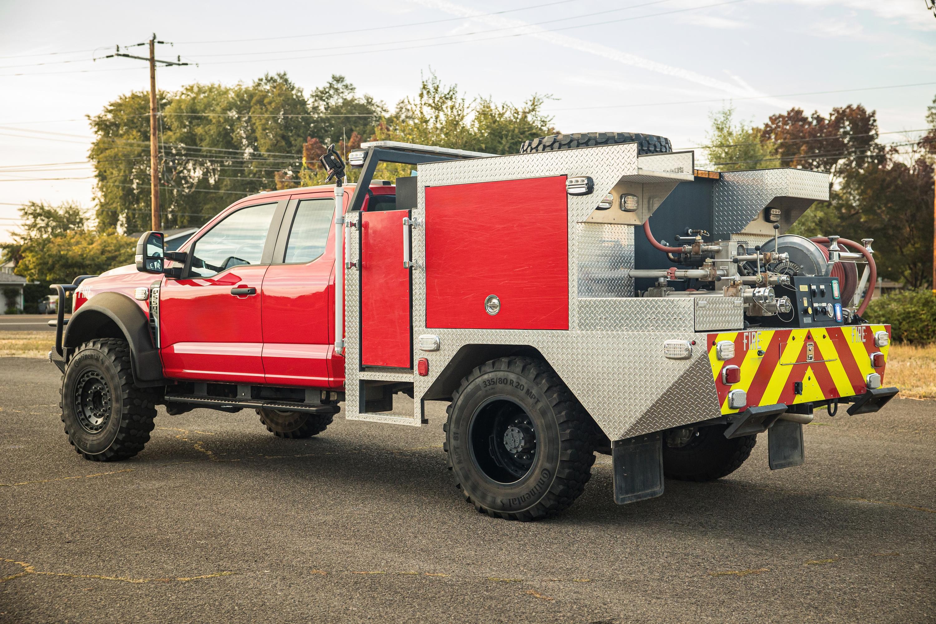 2024 Ford 550 Super Cab 4x4 Brush Truck - image 13