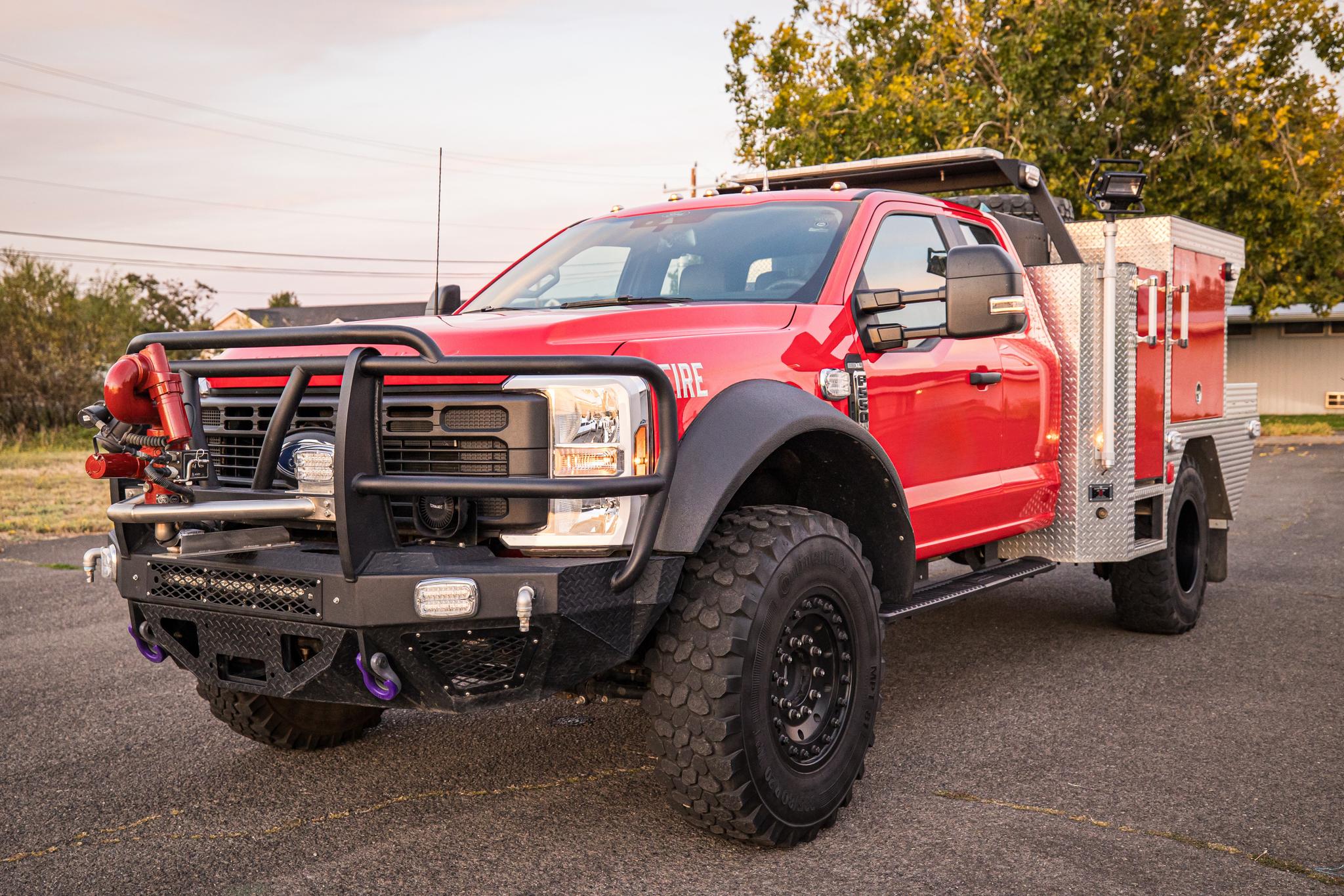2024 Ford 550 Super Cab 4x4 Brush Truck - image 1