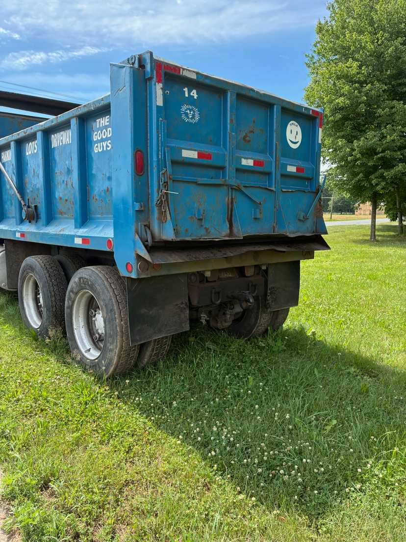 1993 Mack Dump Truck — photo 5