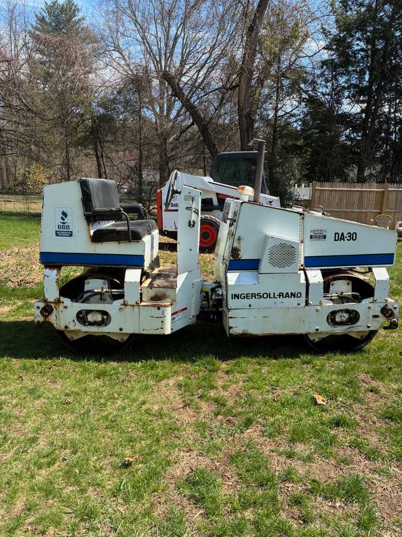 1991 Ingersoll-Rand DA-30 Double Drum Vibratory Roller — photo 2
