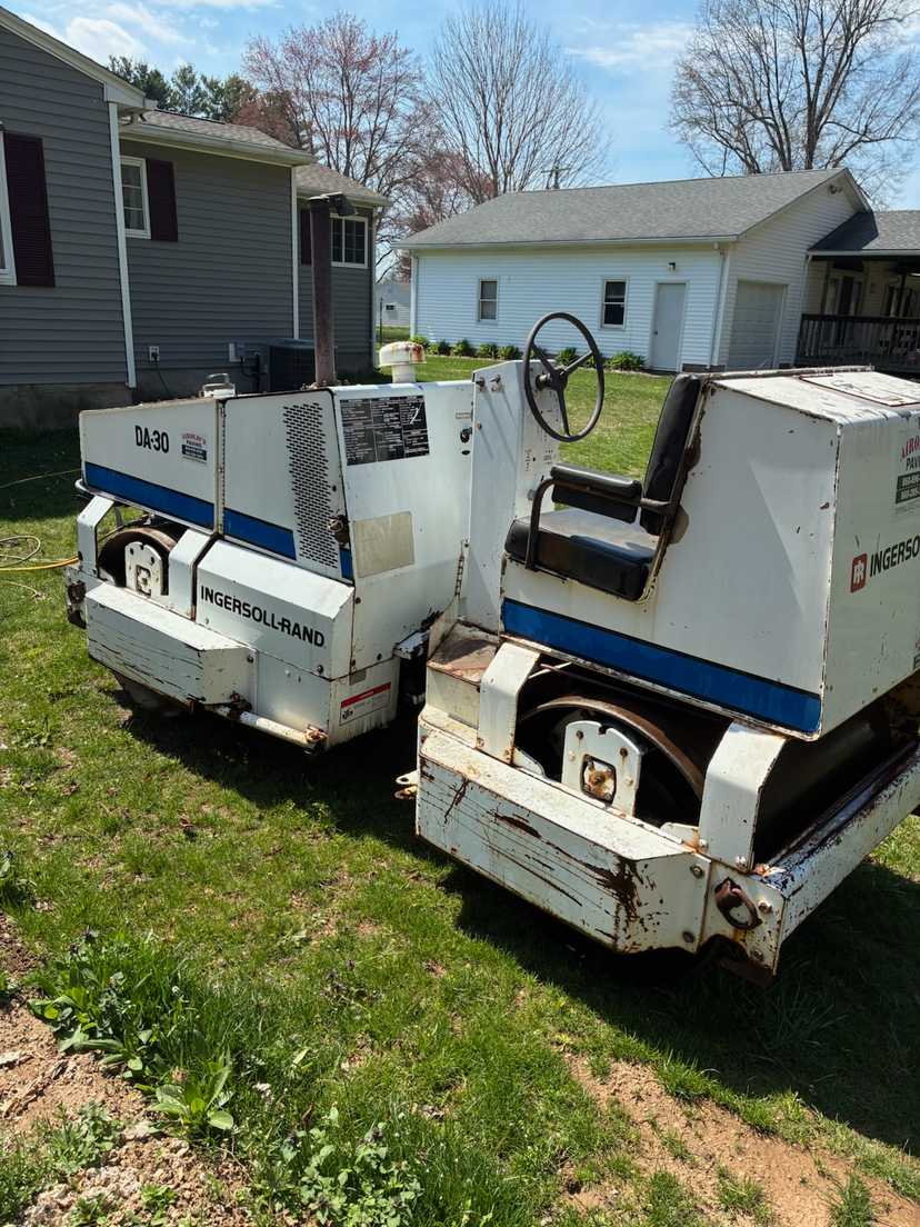 1991 Ingersoll-Rand DA-30 Double Drum Vibratory Roller — photo 5