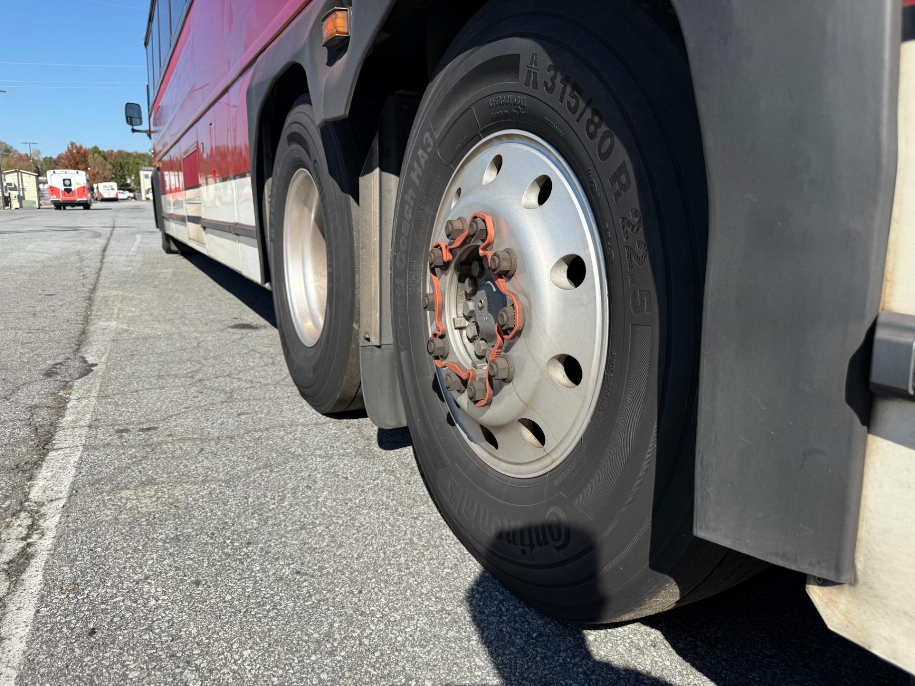 2009 Passenger Bus D4500 - 9004 - image 5