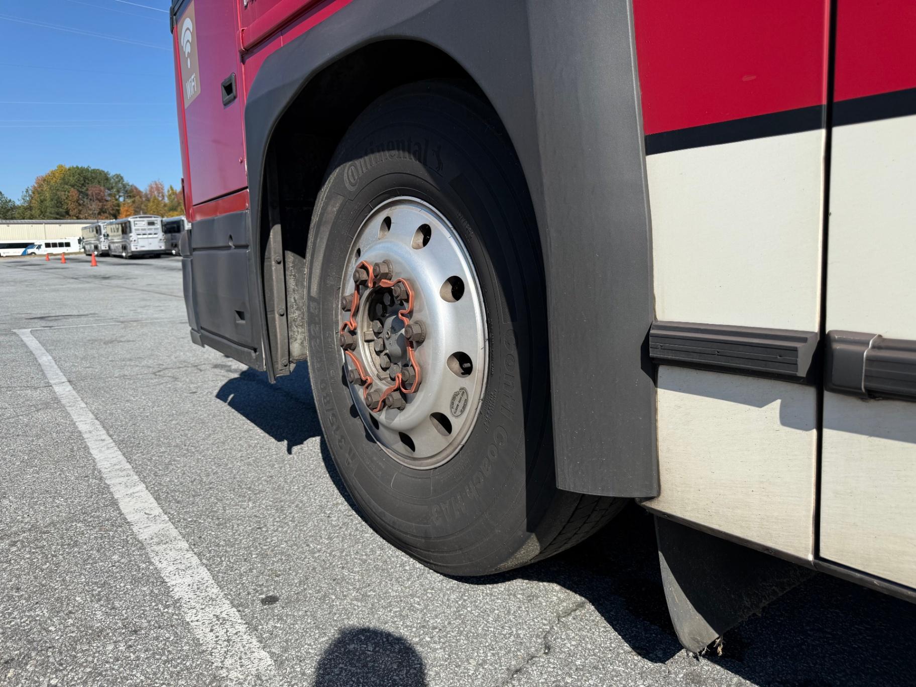2009 Passenger Bus D4500 - 9004 - image 8