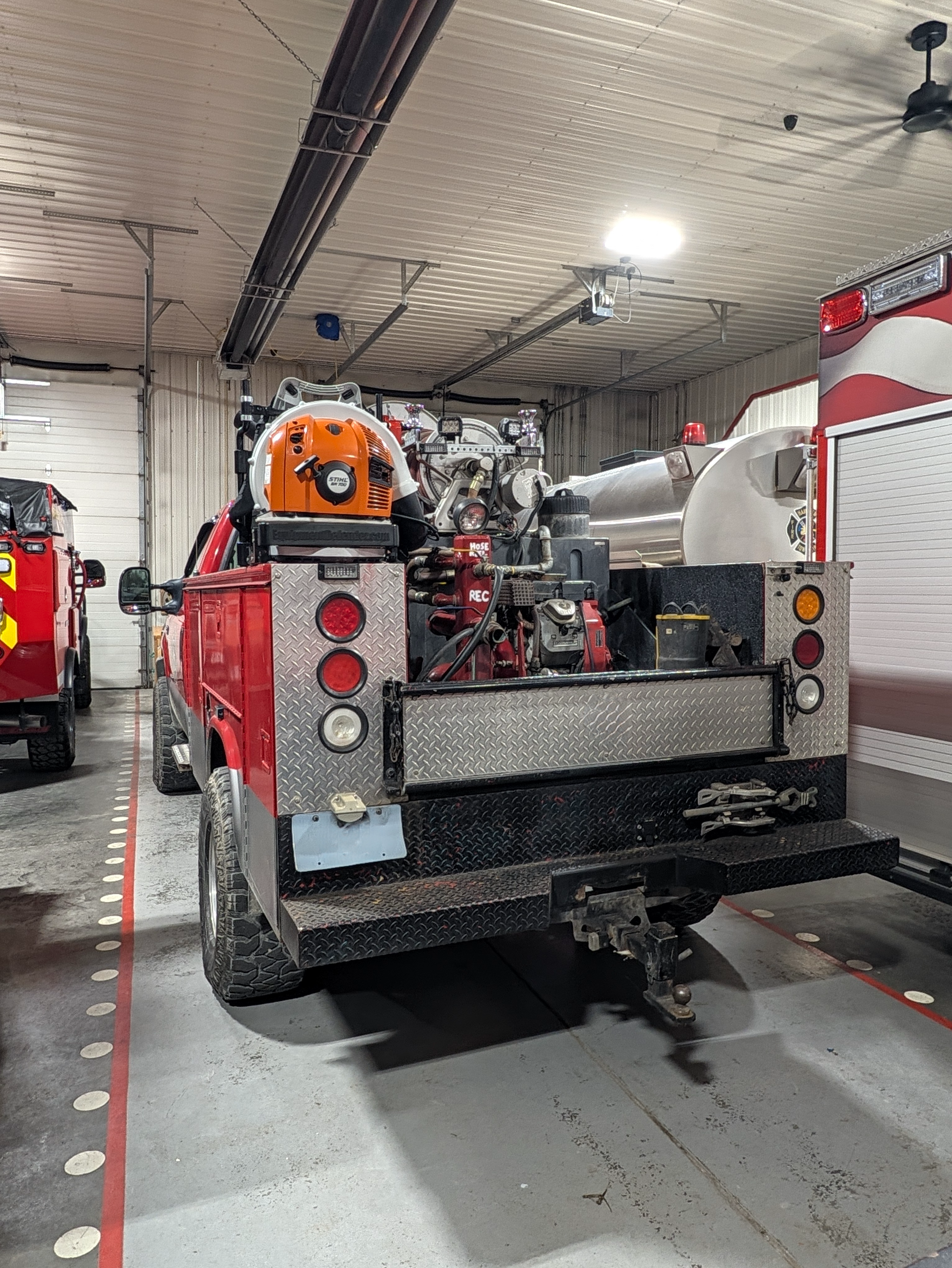2000 Ford F350 4x4 Brush Truck - image 6