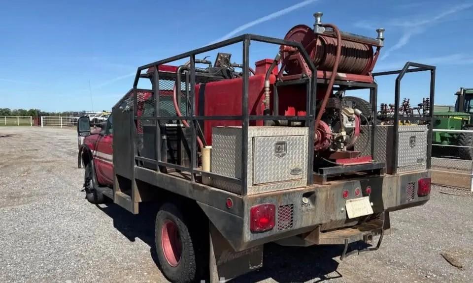 1999 Ford Brush Truck F350 4x4 - image 4