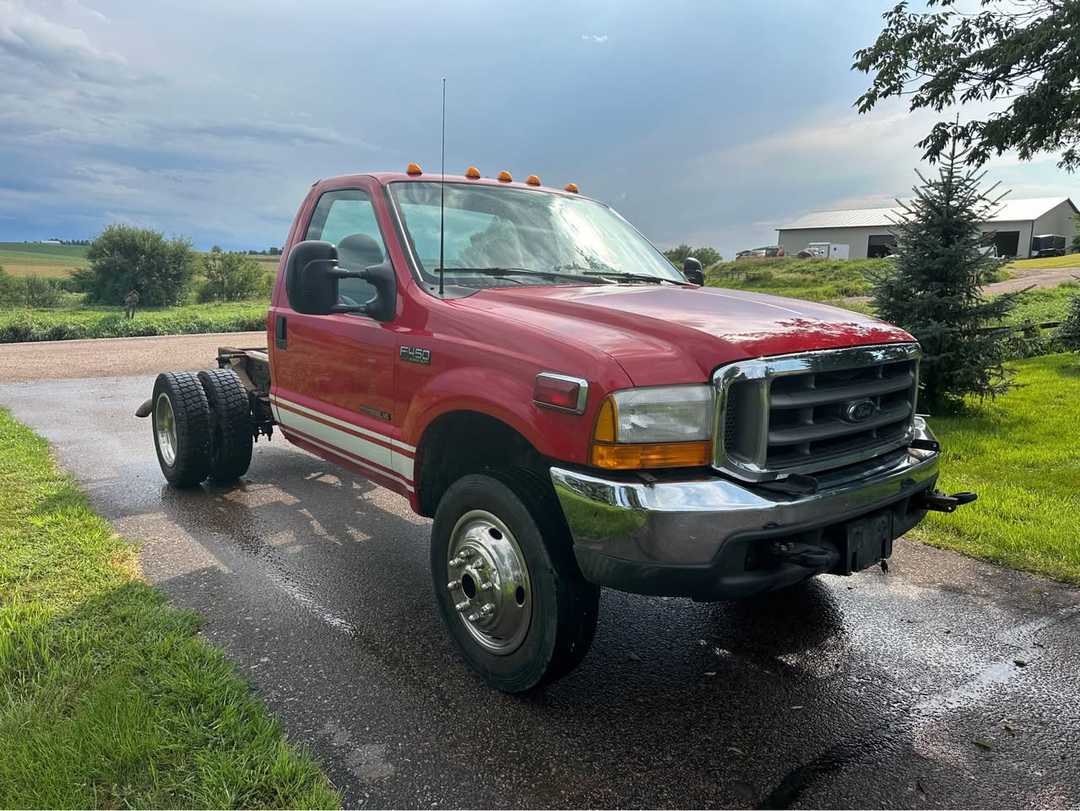 2004 Ford F-450 4x4 Chassis Cab Brush Truck