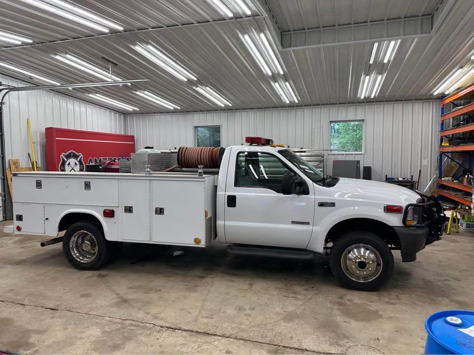 2003 Ford F-550 4x4 Brush Truck - image 4