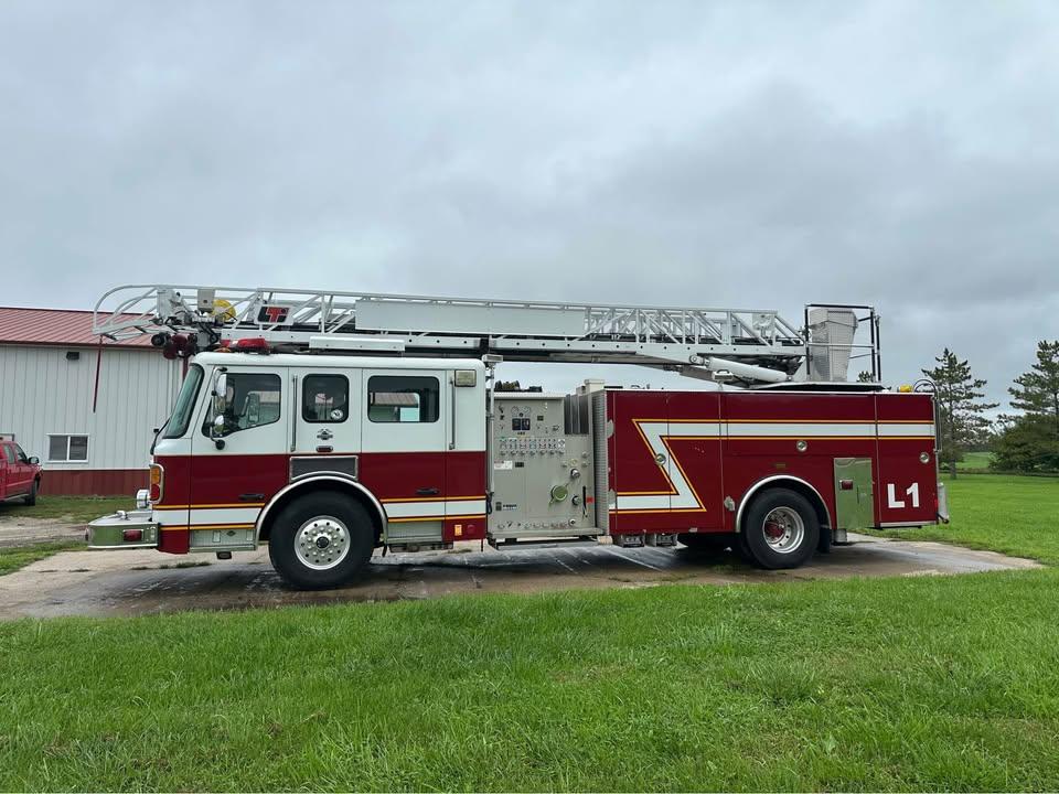 2003 American LaFrance 75' Quint - image 4