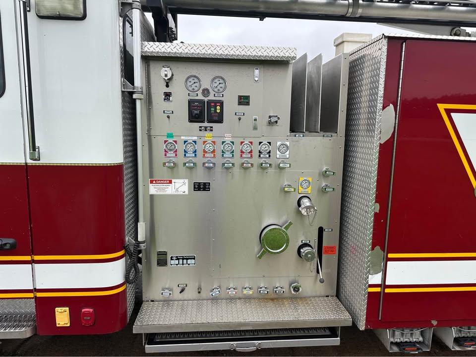 2003 American LaFrance 75' Quint - image 16