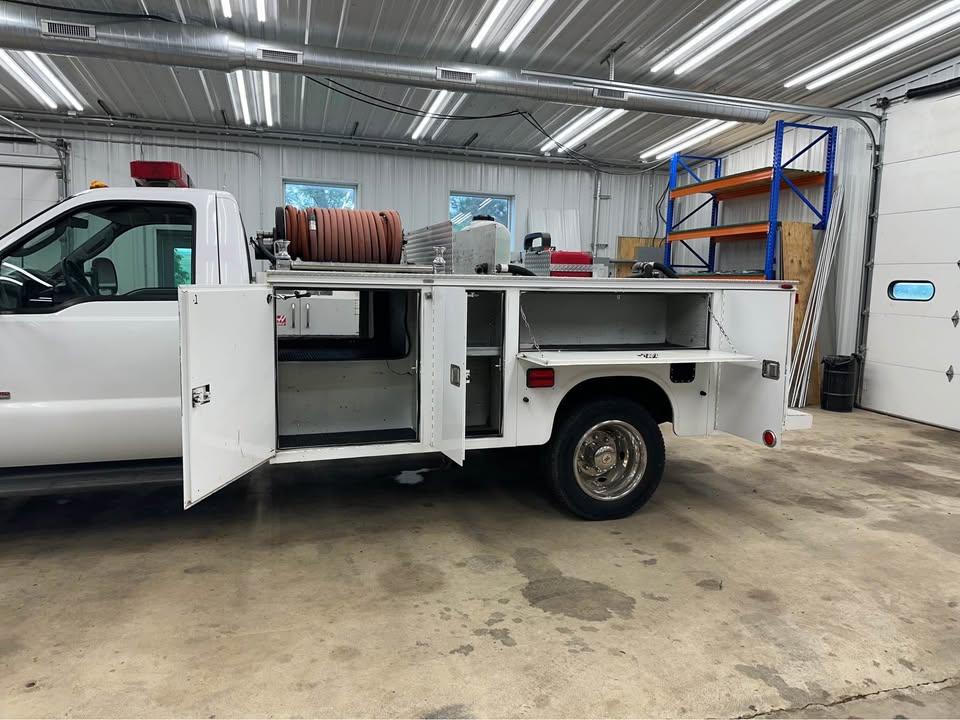 2003 Ford F-550 4x4 Brush Truck - image 5