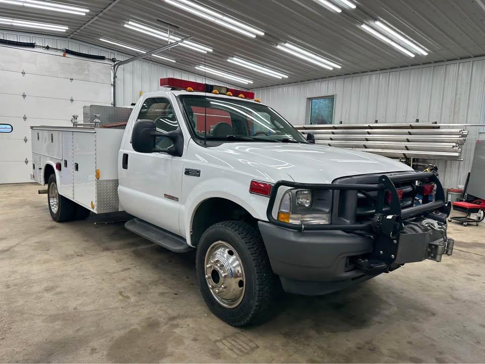 2003 Ford F-550 4x4 Brush Truck - image 2