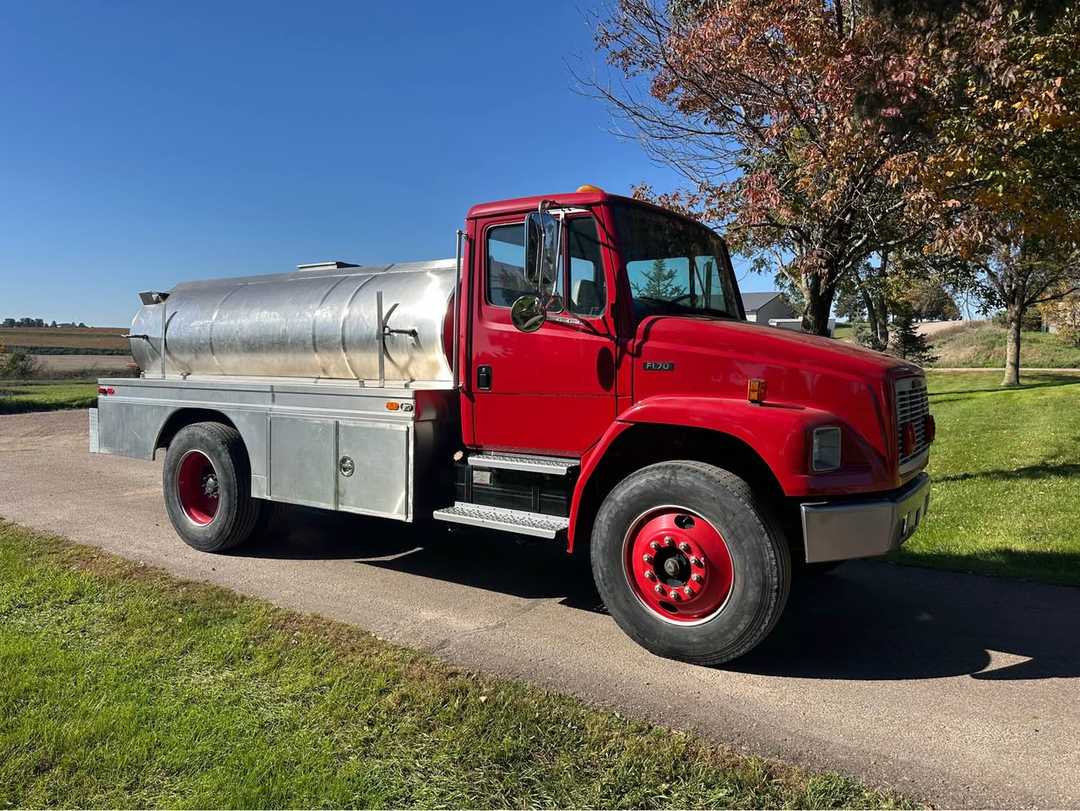 1996 Freightliner Tanker