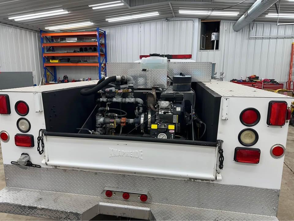 2003 Ford F-550 4x4 Brush Truck - image 11