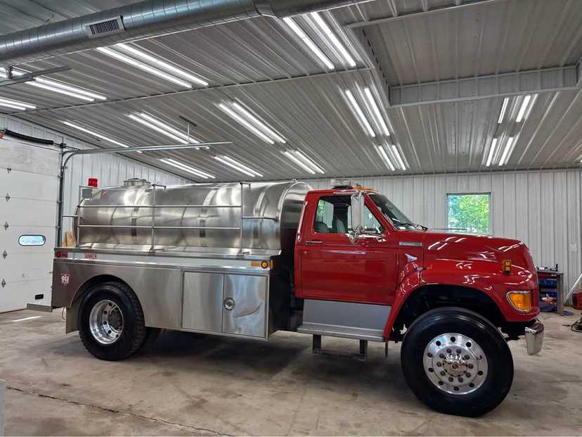 1996 Ford Tanker