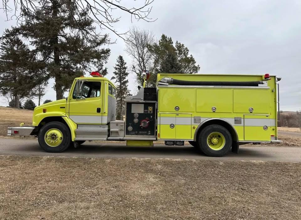 1996 Freightliner Pierce Pumper - image 3
