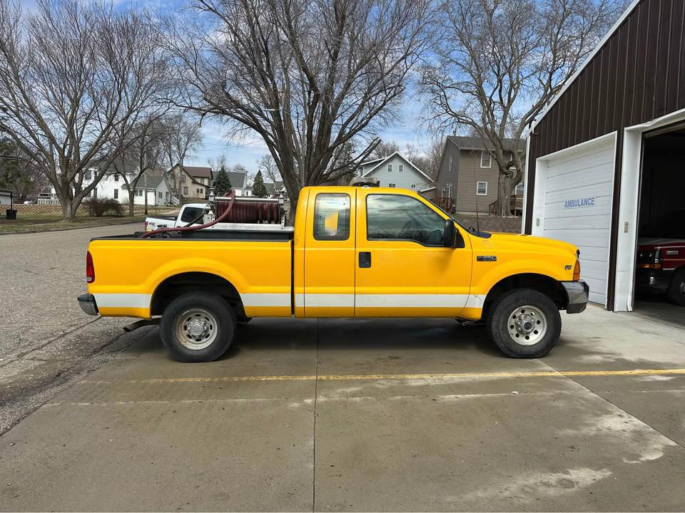 2000 Ford F-250 4x4 Brush Truck - image 5
