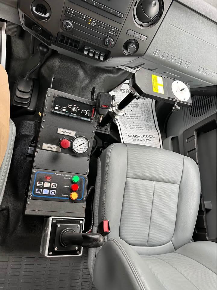2012 Ford F-550 4x4 Quick Attack - image 13