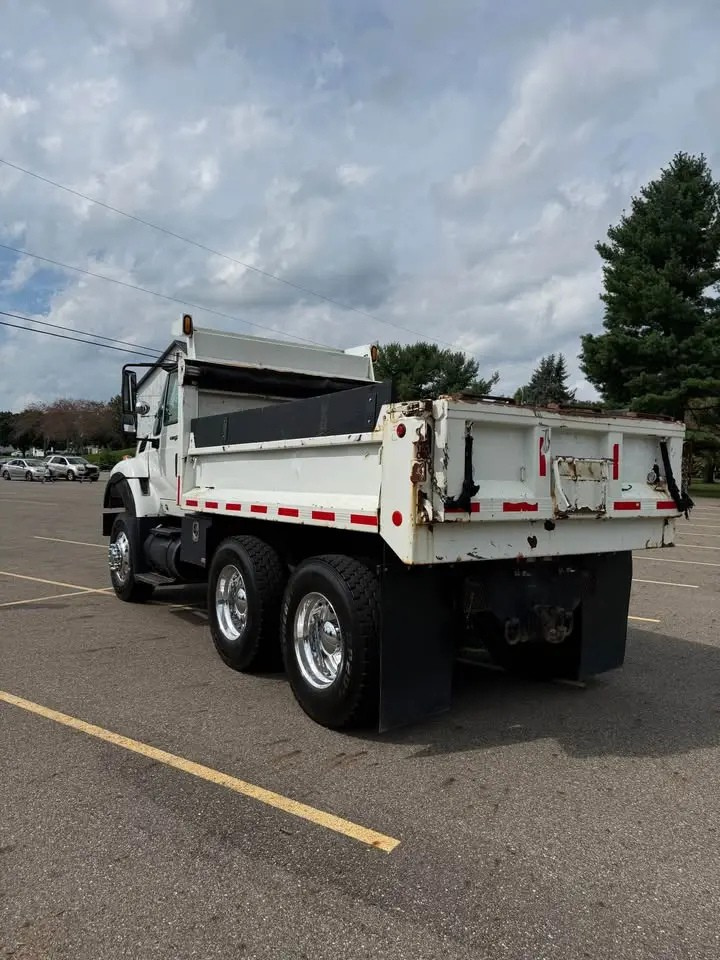 2009 International WorkStar Dump Truck - image 7