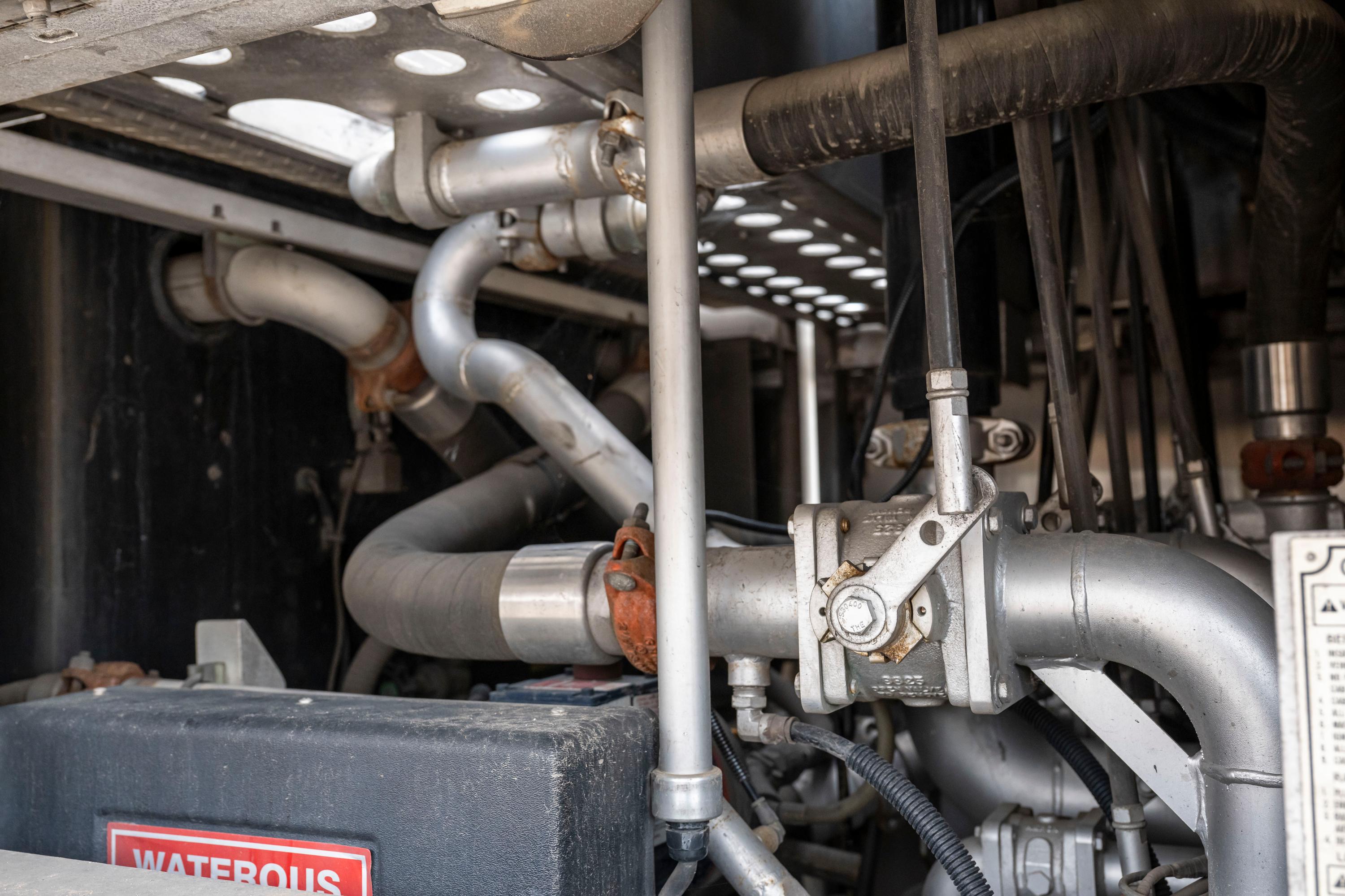 2011 Rosenbauer Spartan Pumper - image 158