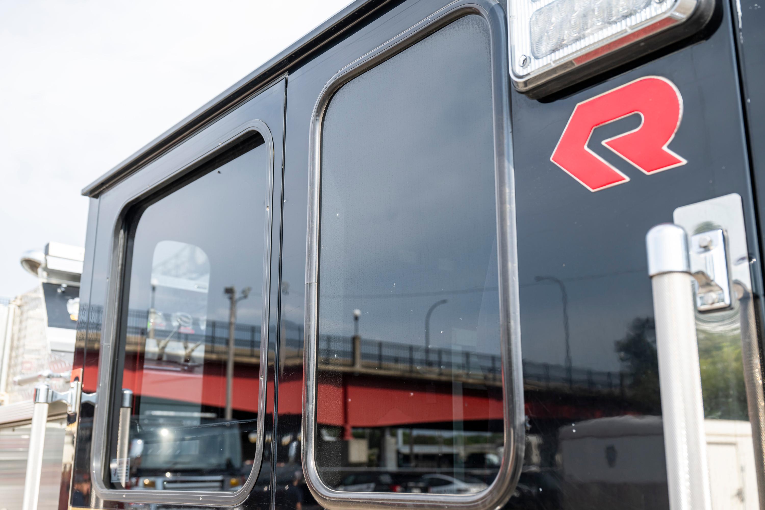 2011 Rosenbauer Spartan Pumper - image 42
