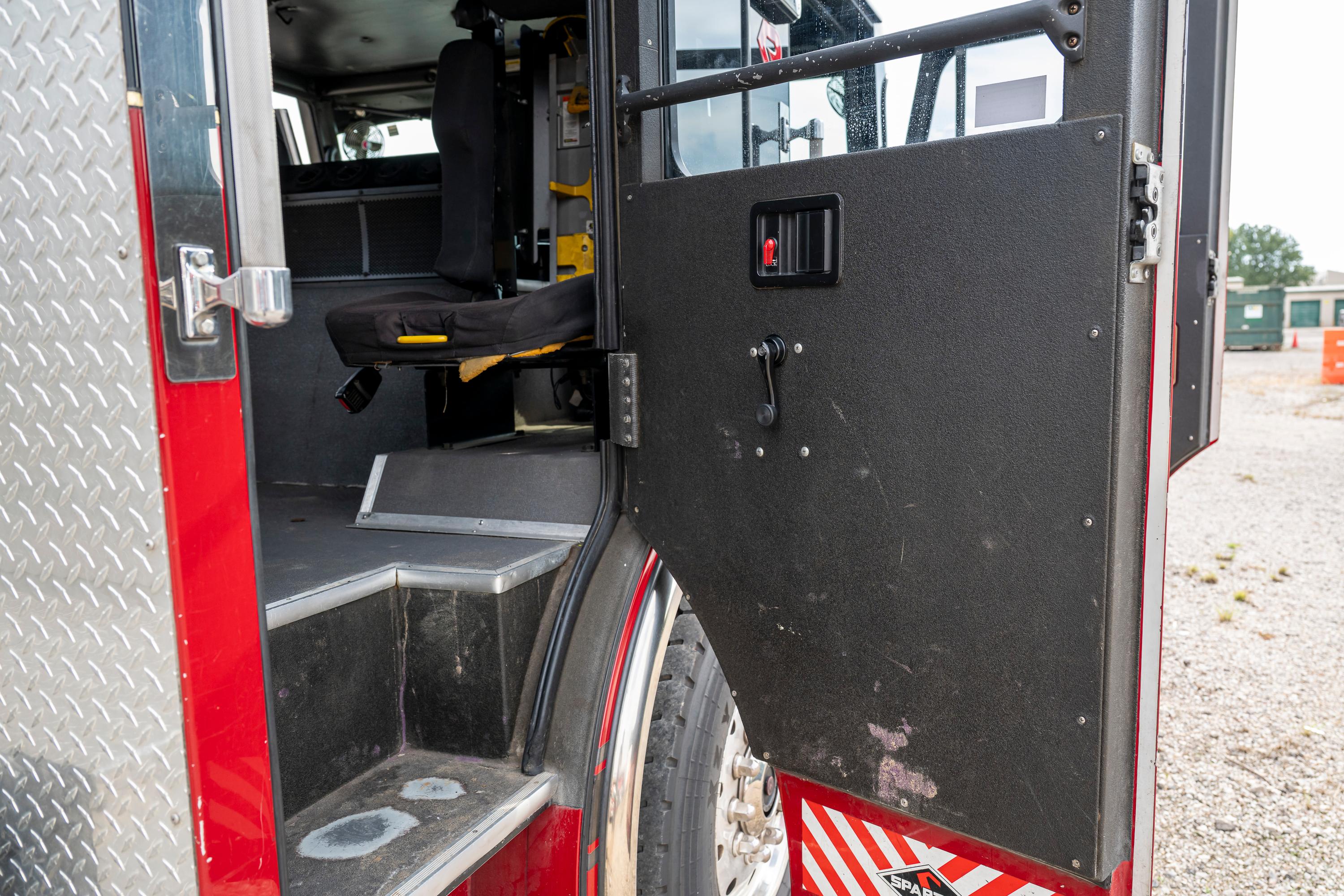 2011 Rosenbauer Spartan Pumper - image 115