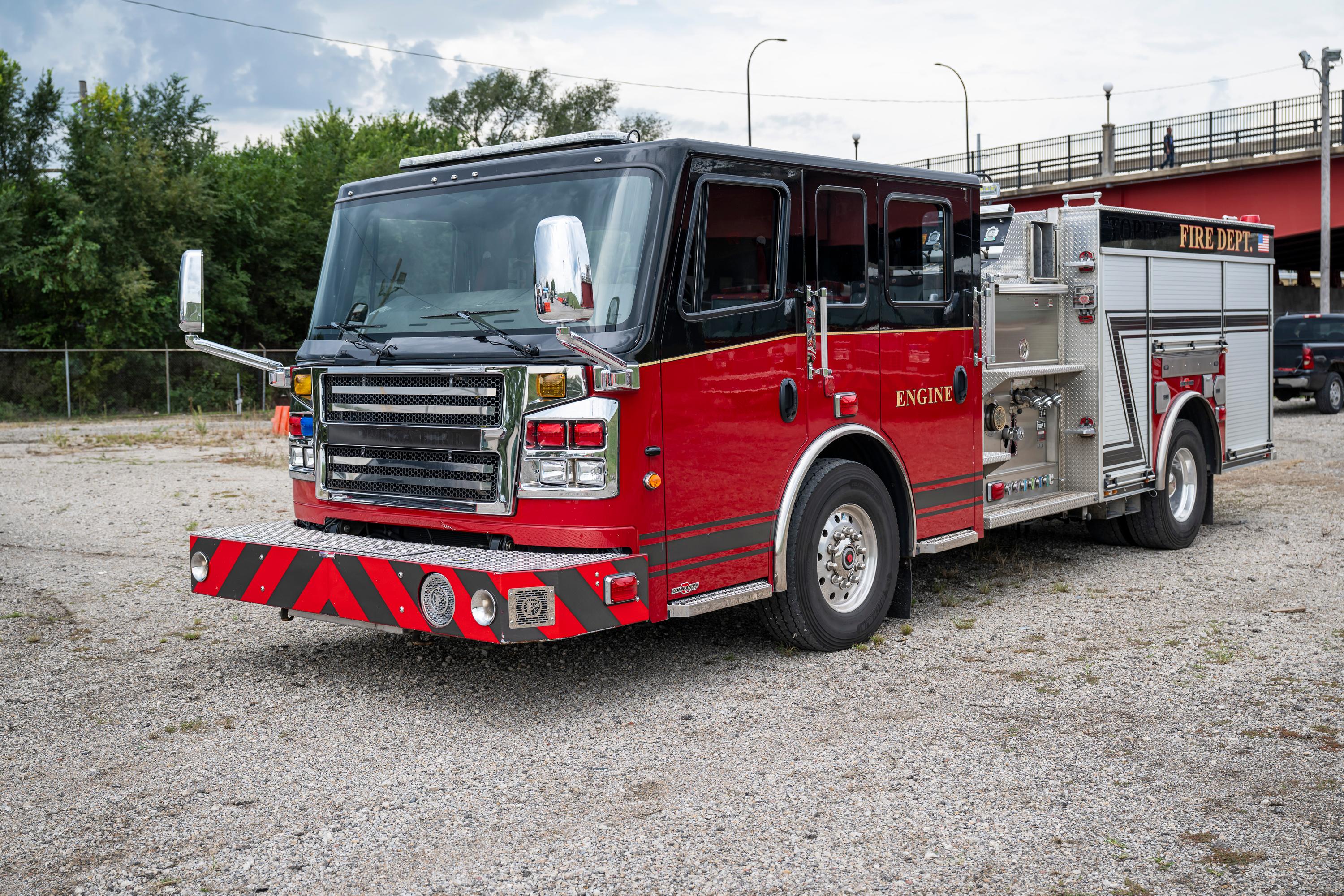 2014 Rosenbauer Commander Pumper - image 8