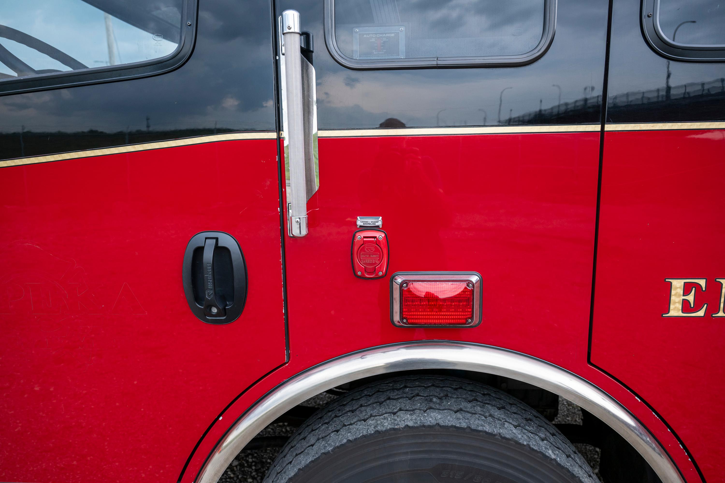 2014 Rosenbauer Commander Pumper - image 27