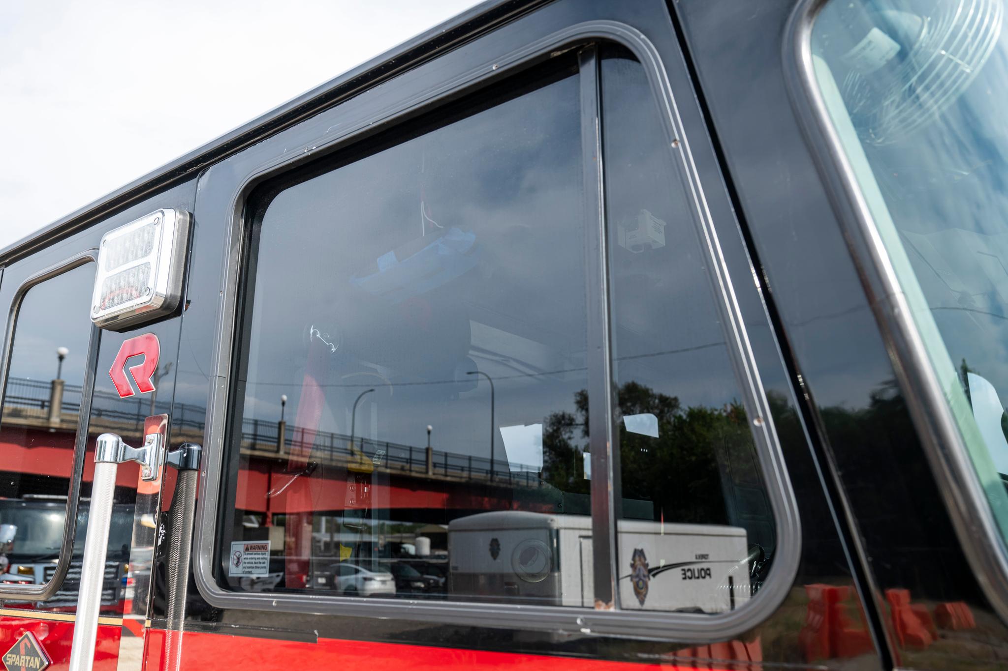2011 Rosenbauer Spartan Pumper - image 4