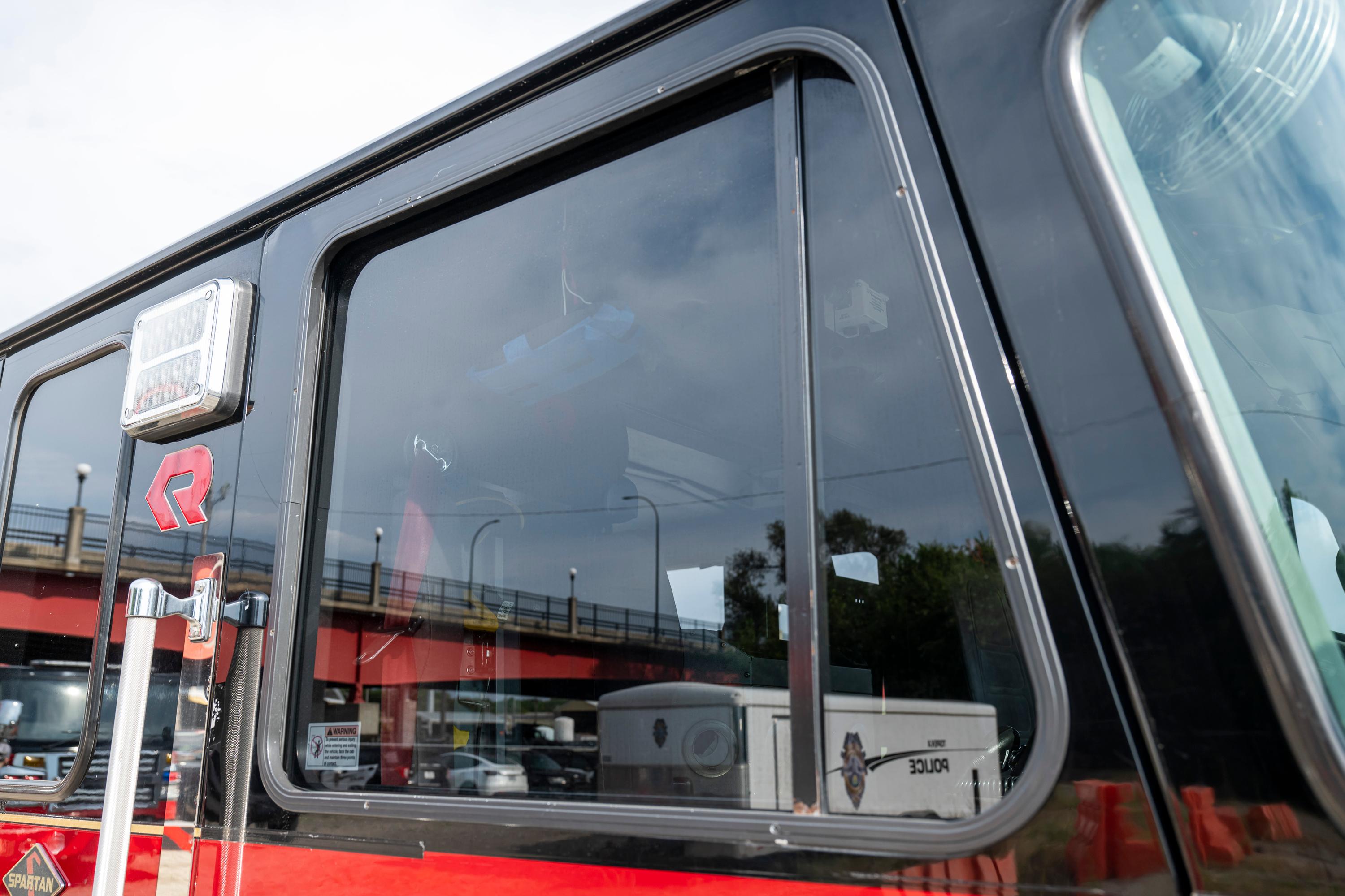 2011 Rosenbauer Spartan Pumper - image 4