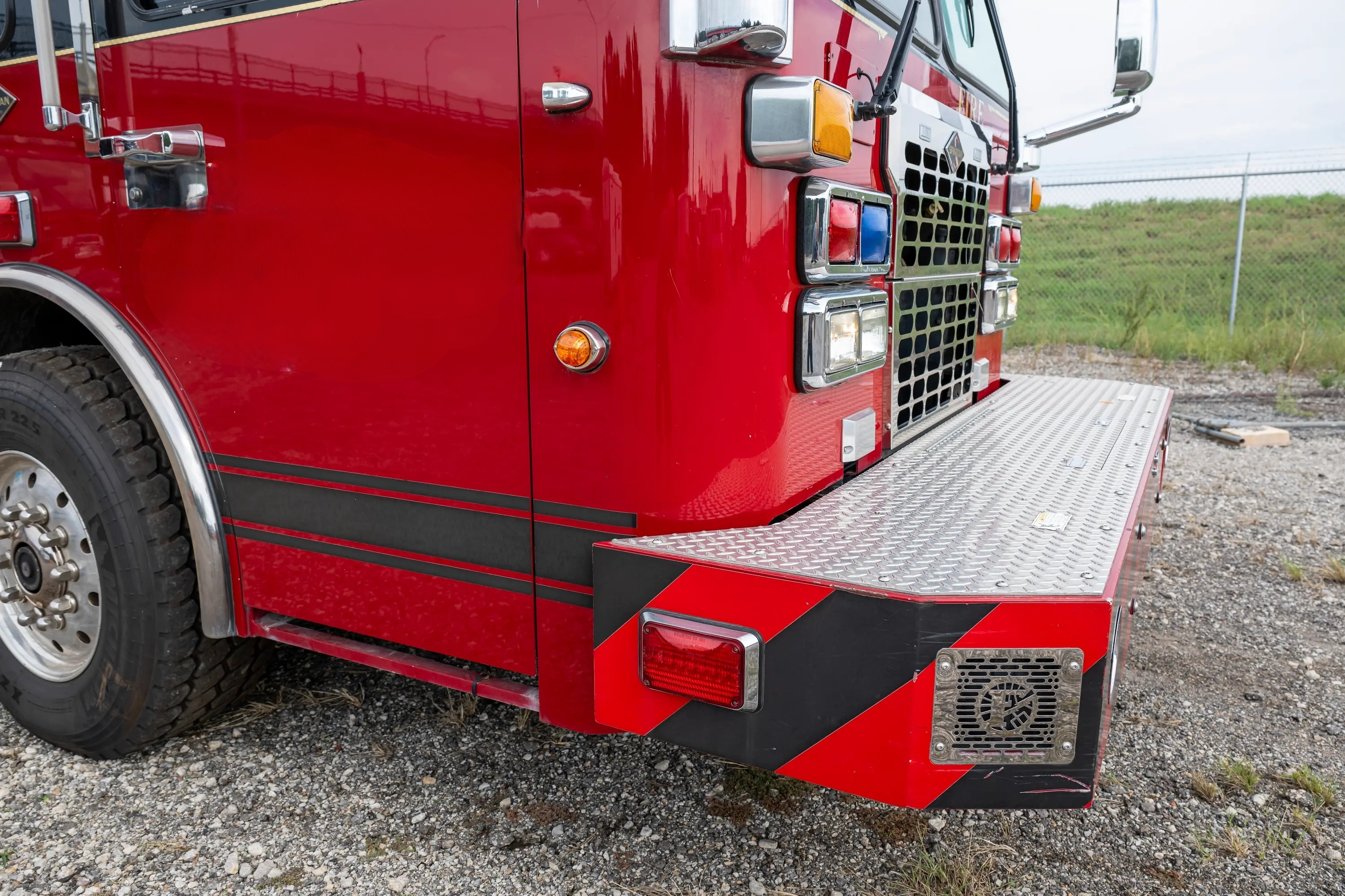 2011 Rosenbauer Spartan Pumper - image 7