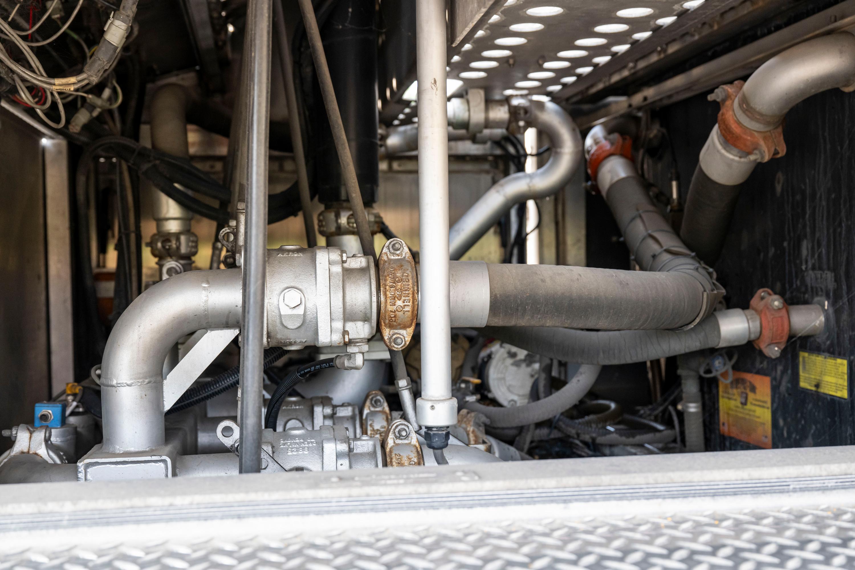 2011 Rosenbauer Spartan Pumper - image 149