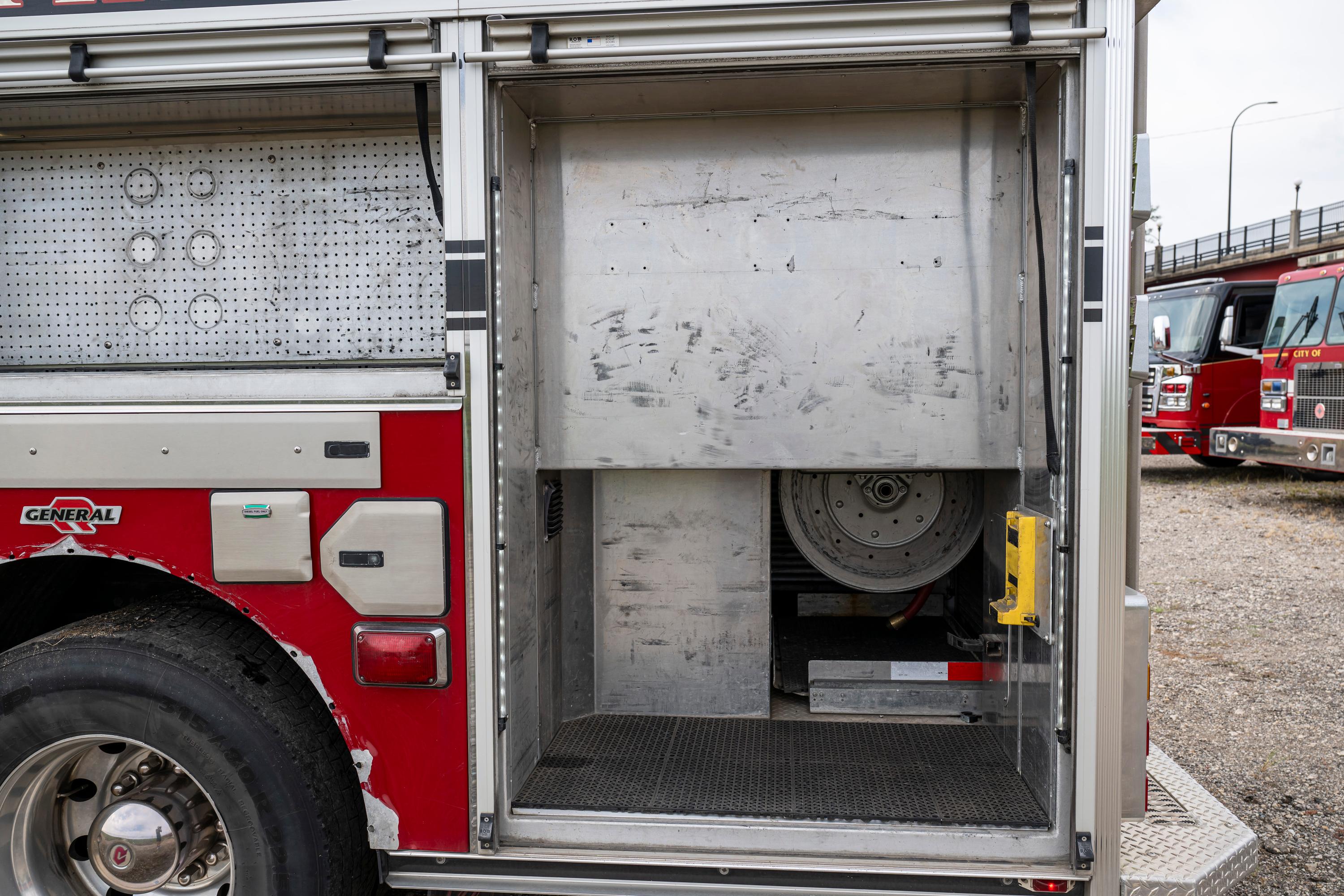 2011 Rosenbauer Spartan Pumper - image 175