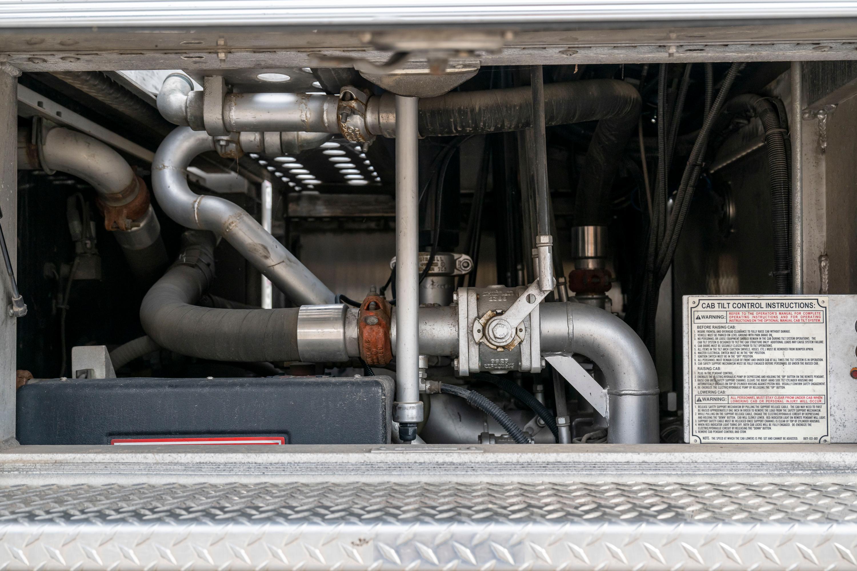 2011 Rosenbauer Spartan Pumper - image 160