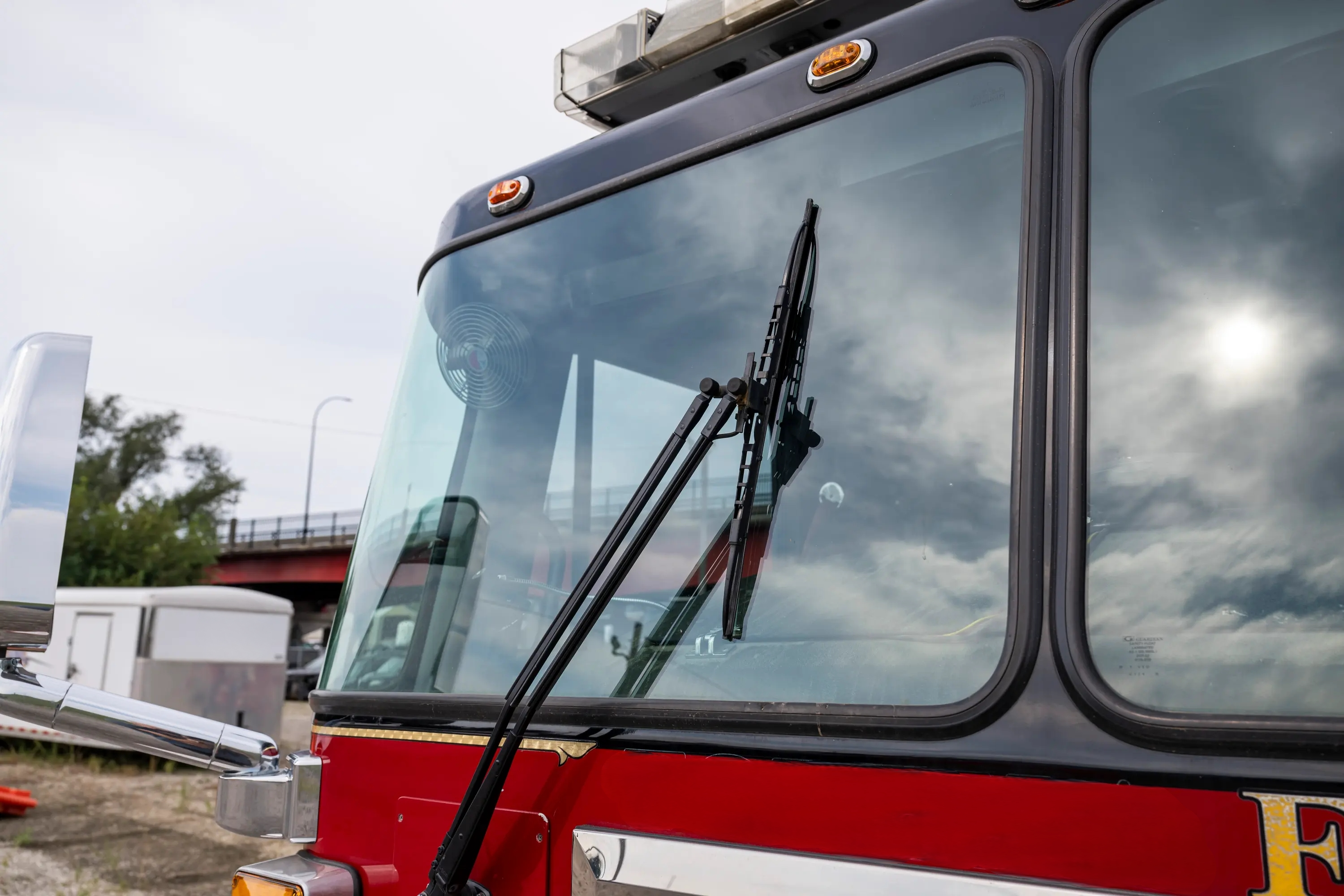2011 Rosenbauer Spartan Pumper - image 4