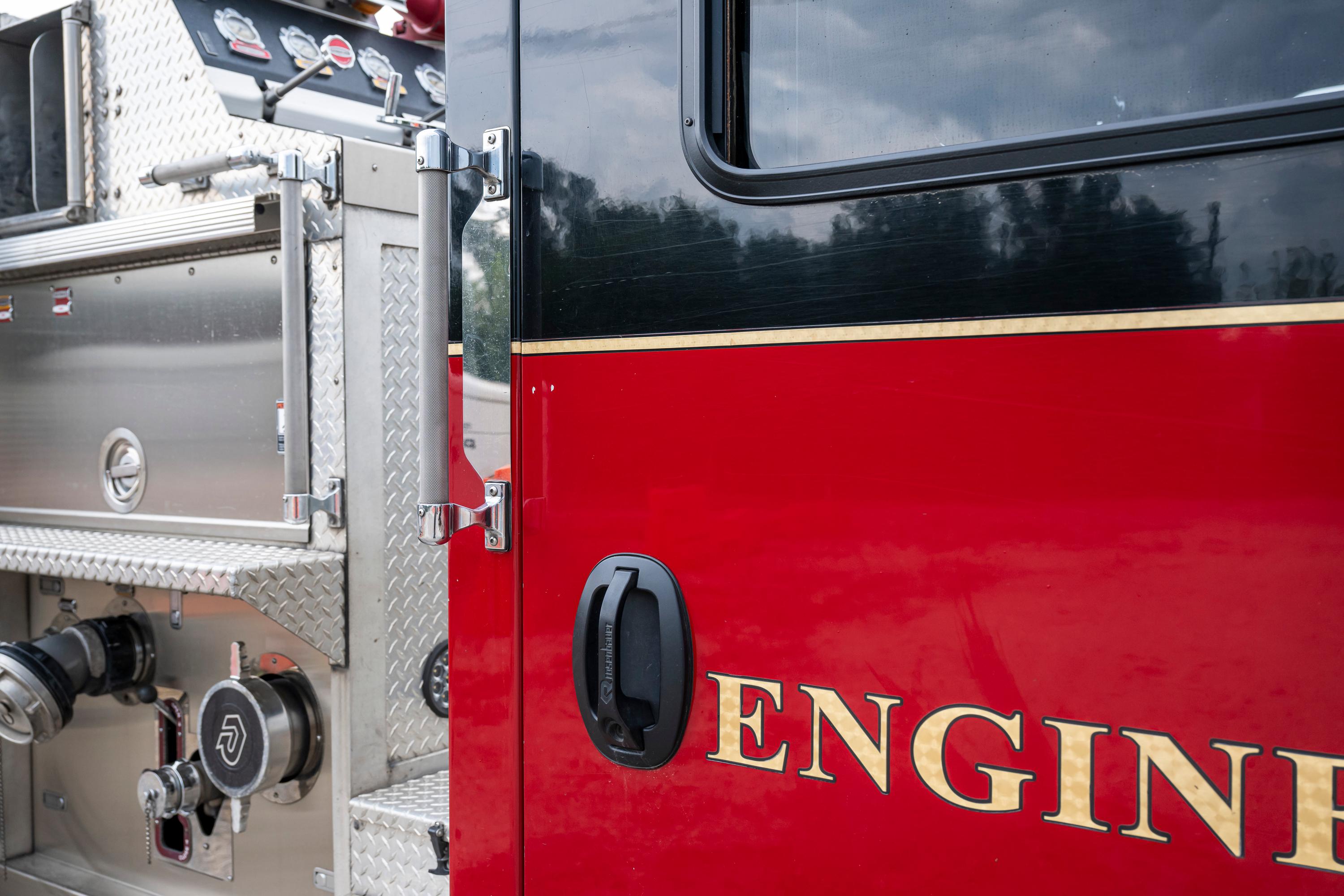 2014 Rosenbauer Commander Pumper - image 19