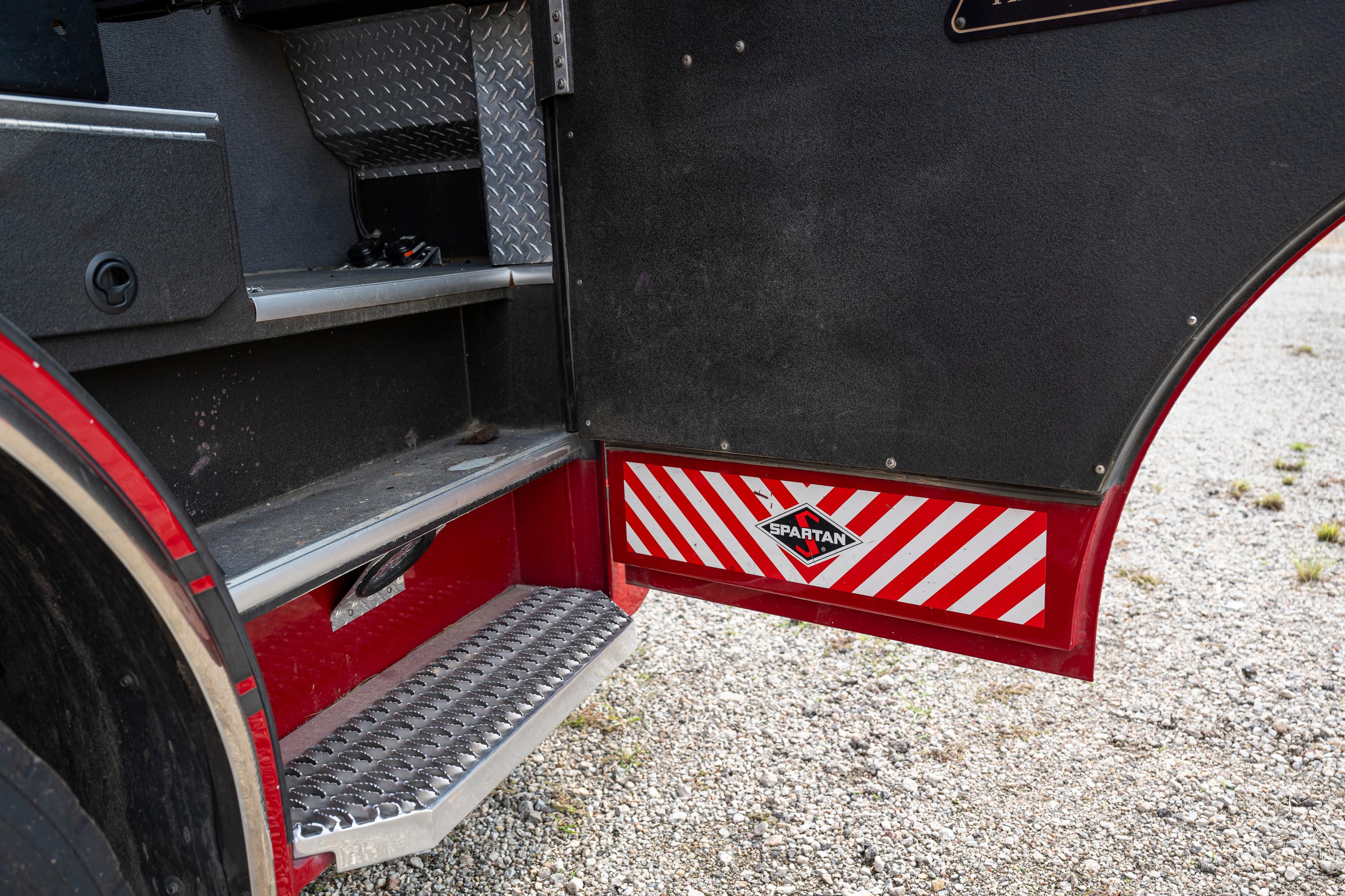 2011 Rosenbauer Spartan Pumper - image 110