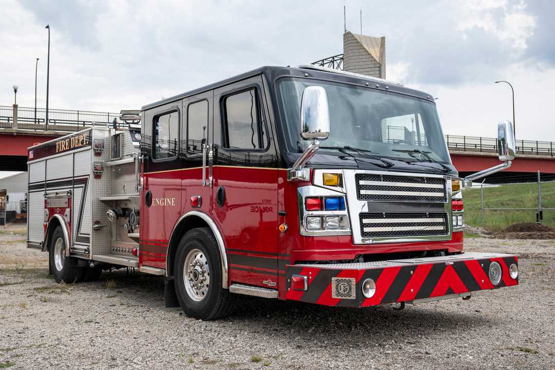 2014 Rosenbauer Commander Pumper