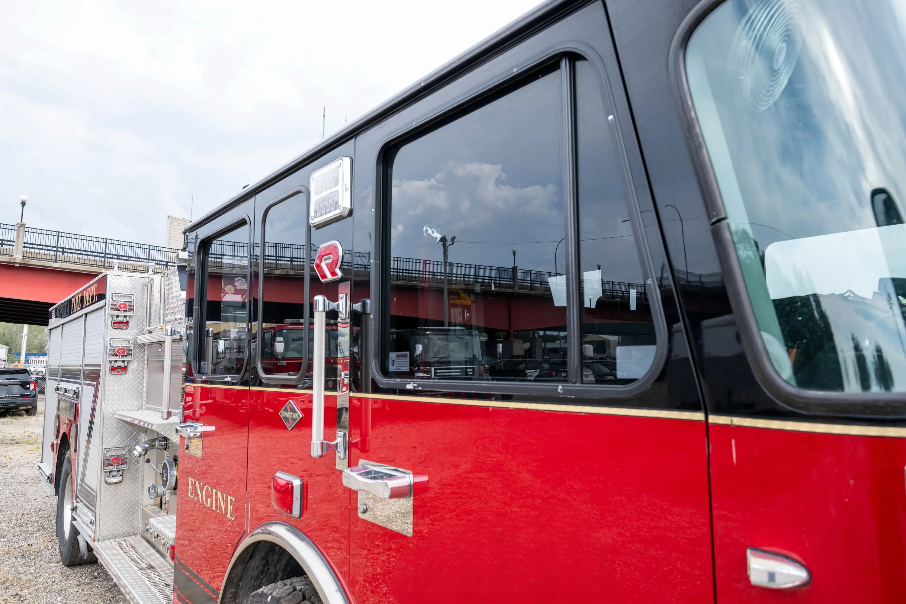 2011 Rosenbauer Spartan Pumper - image 32