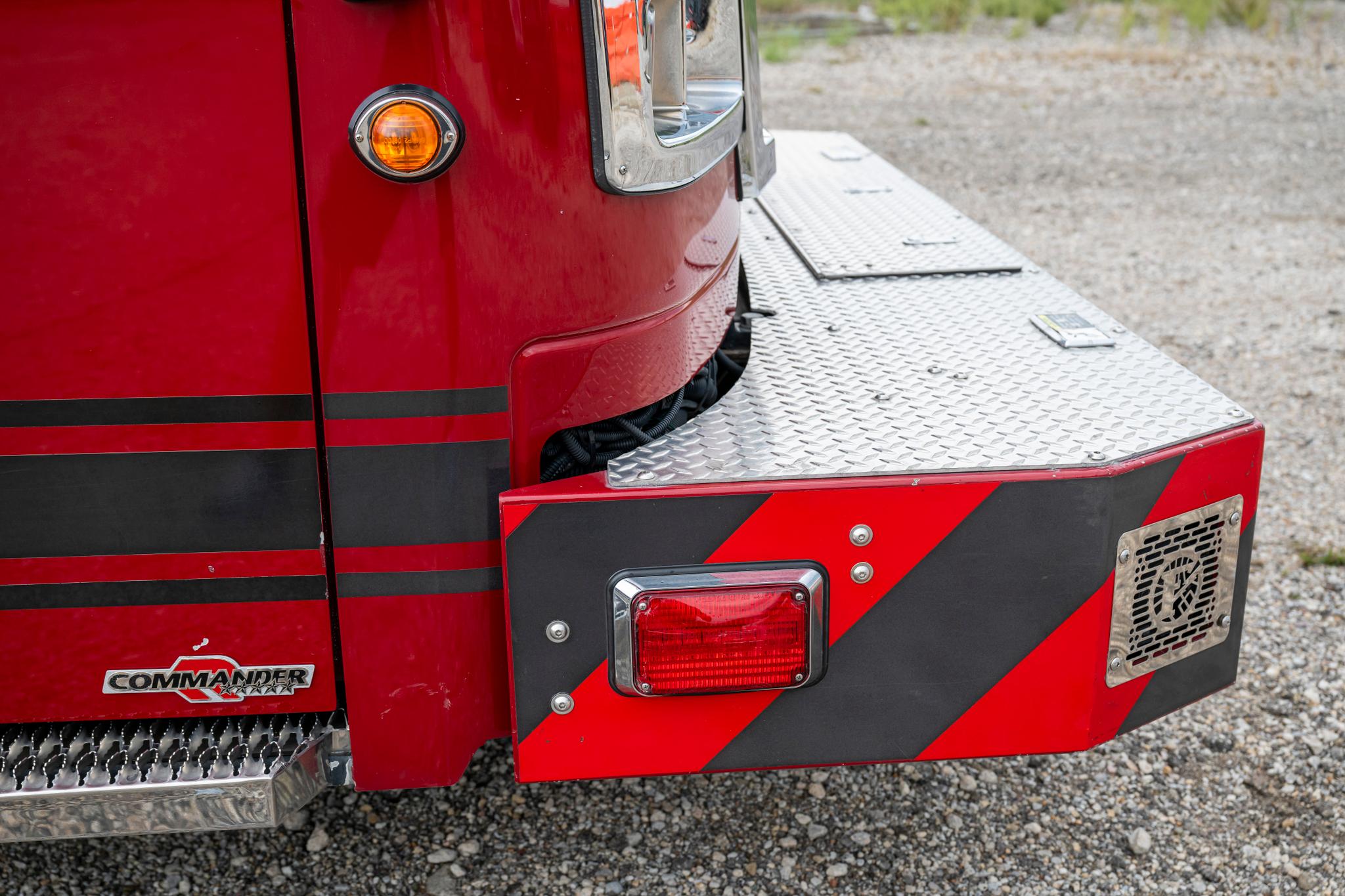 2014 Rosenbauer Commander Pumper - image 2