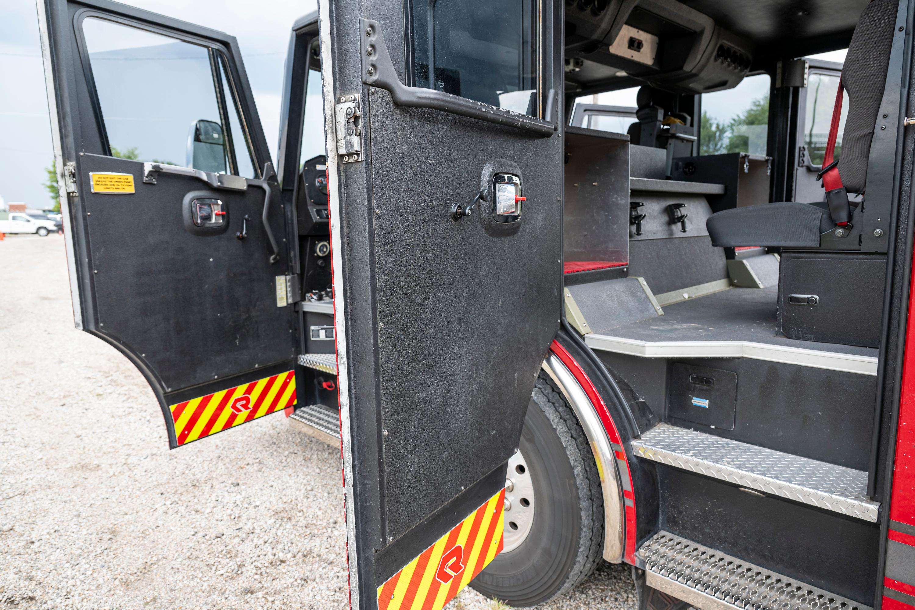 2014 Rosenbauer Commander Pumper - image 55