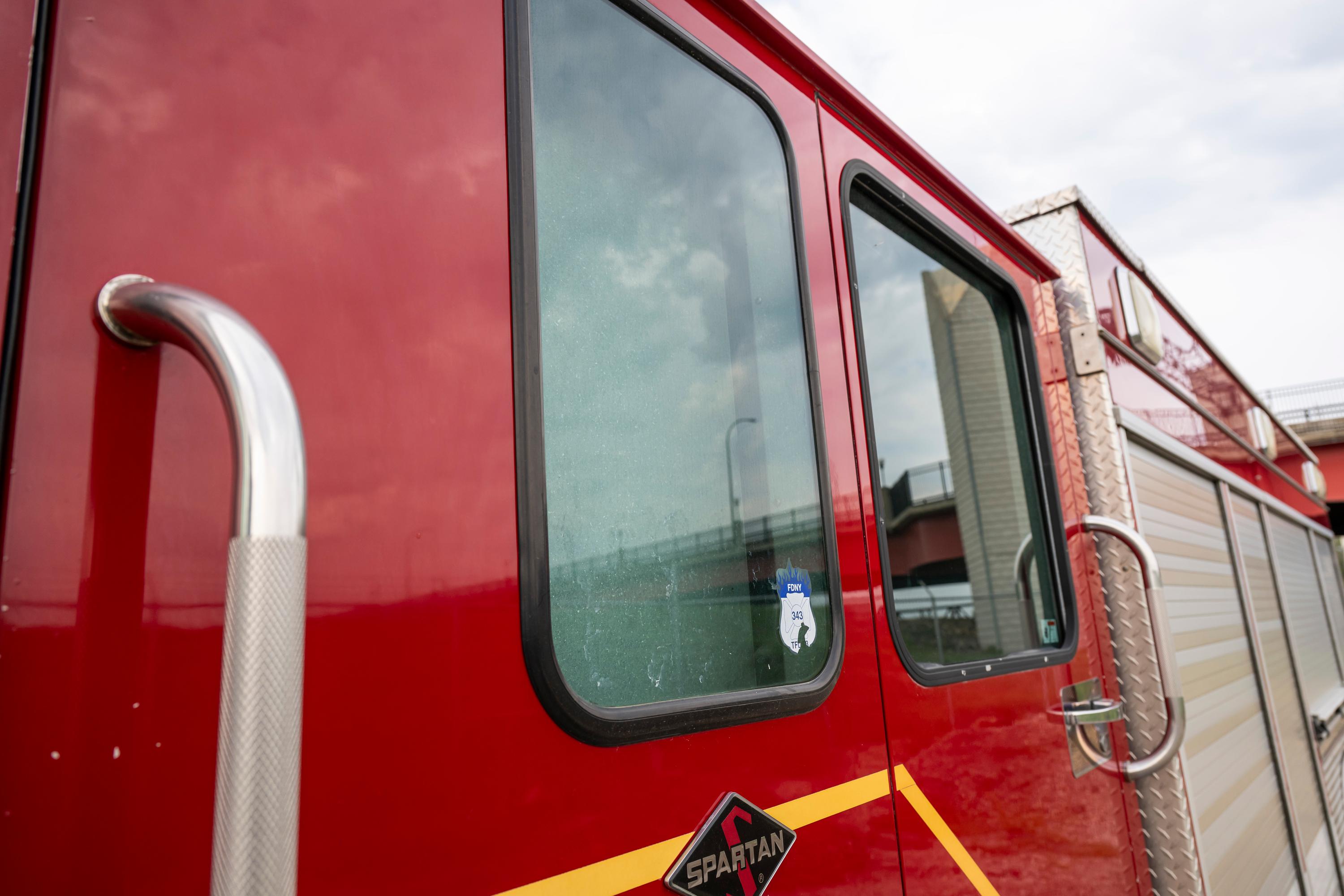 2004 Crimson Spartan Heavy Rescue - image 25