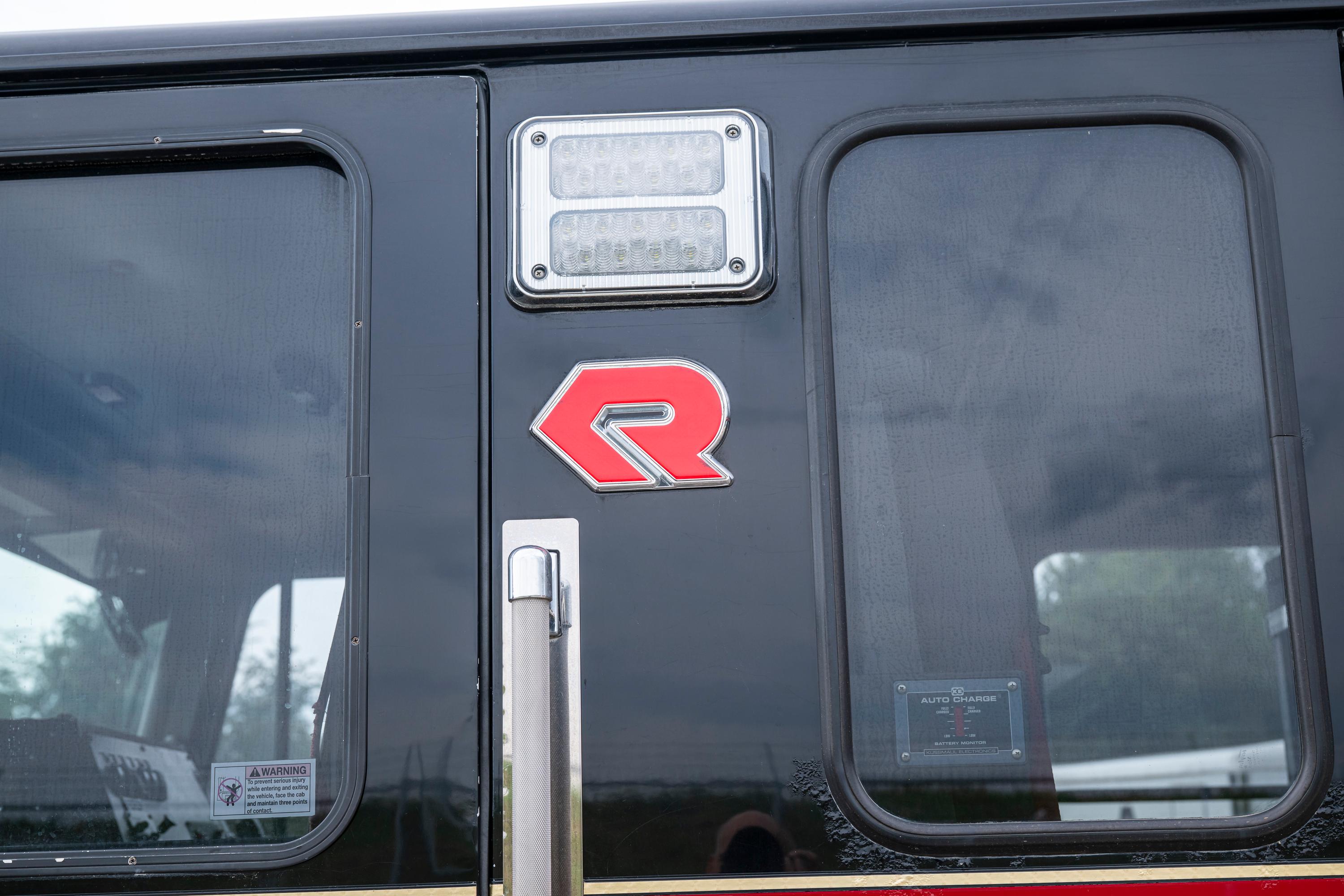 2011 Rosenbauer Spartan Pumper - image 25