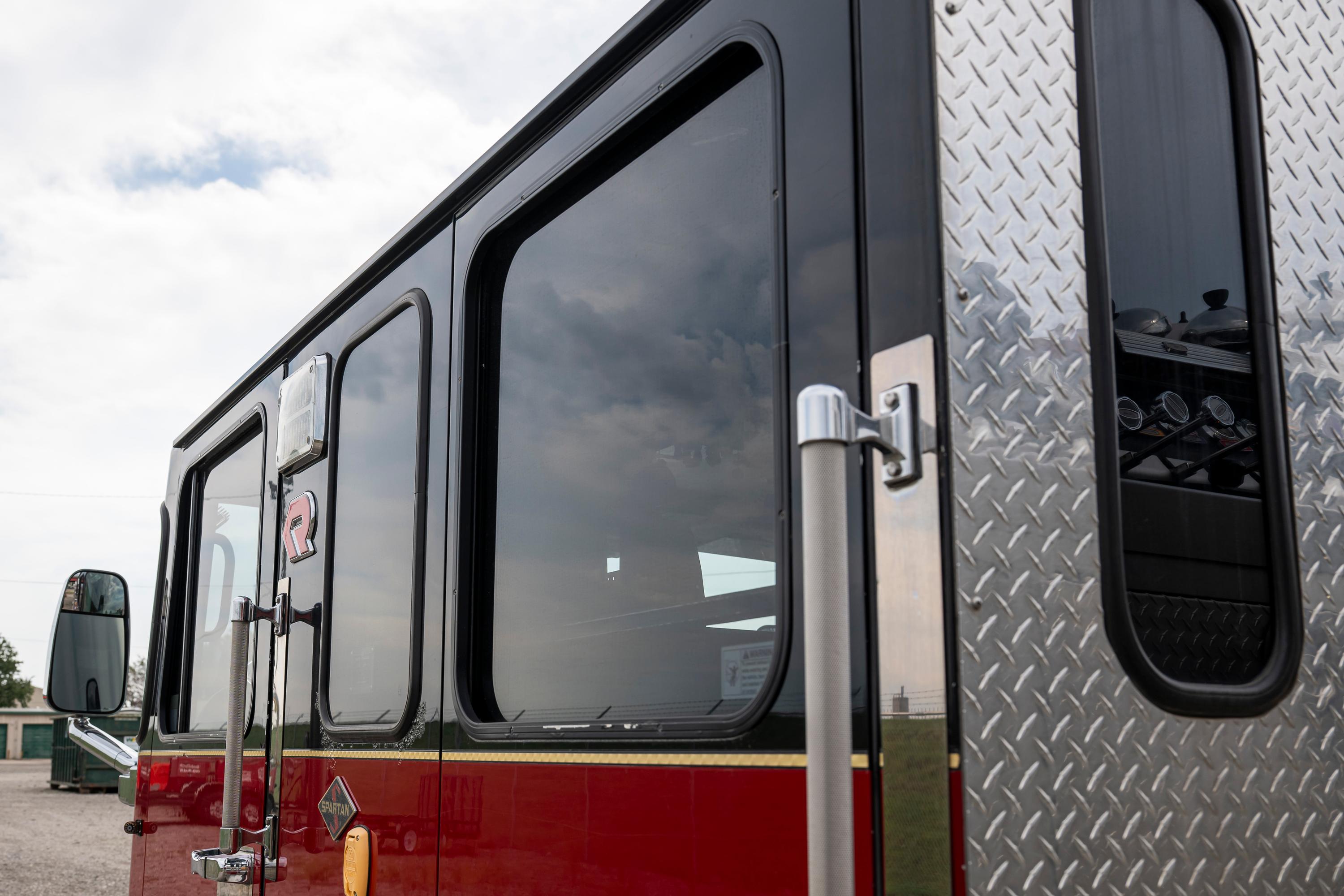 2011 Rosenbauer Spartan Pumper - image 20